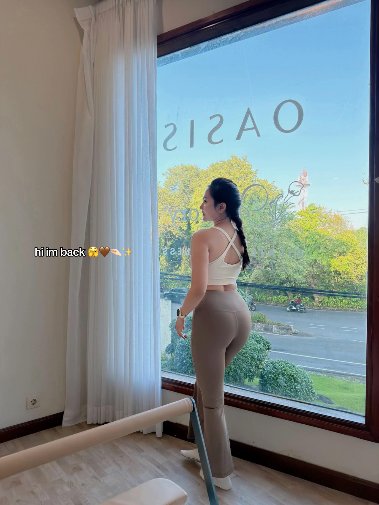 @apriapril