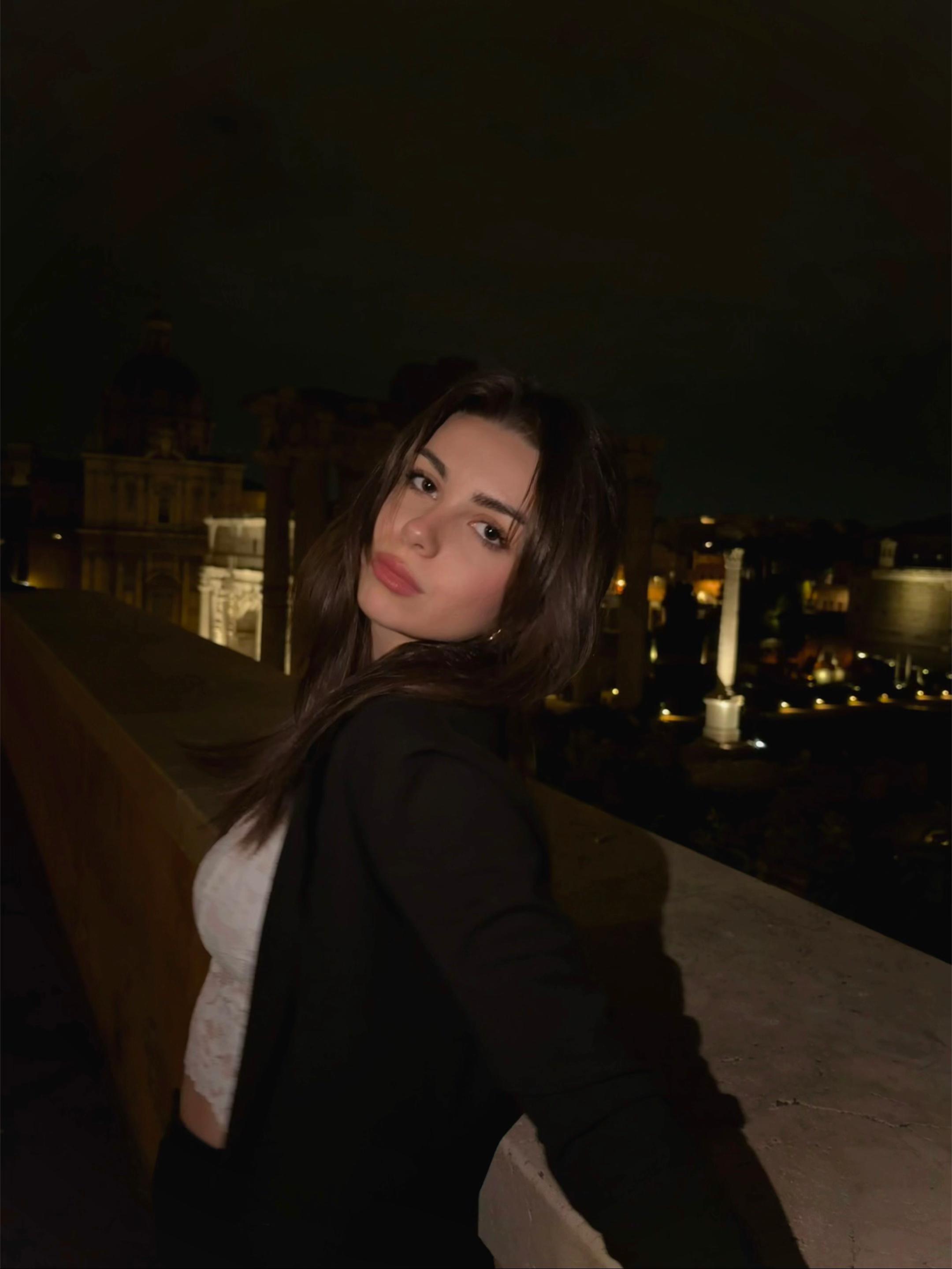 @serena_lovasto