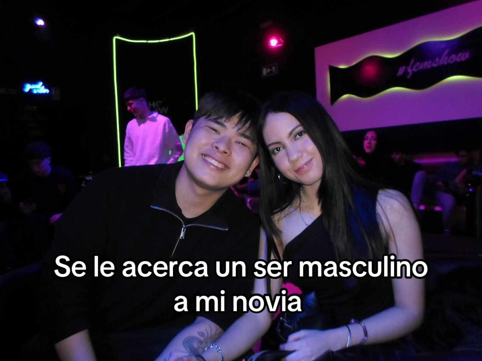 @🦦