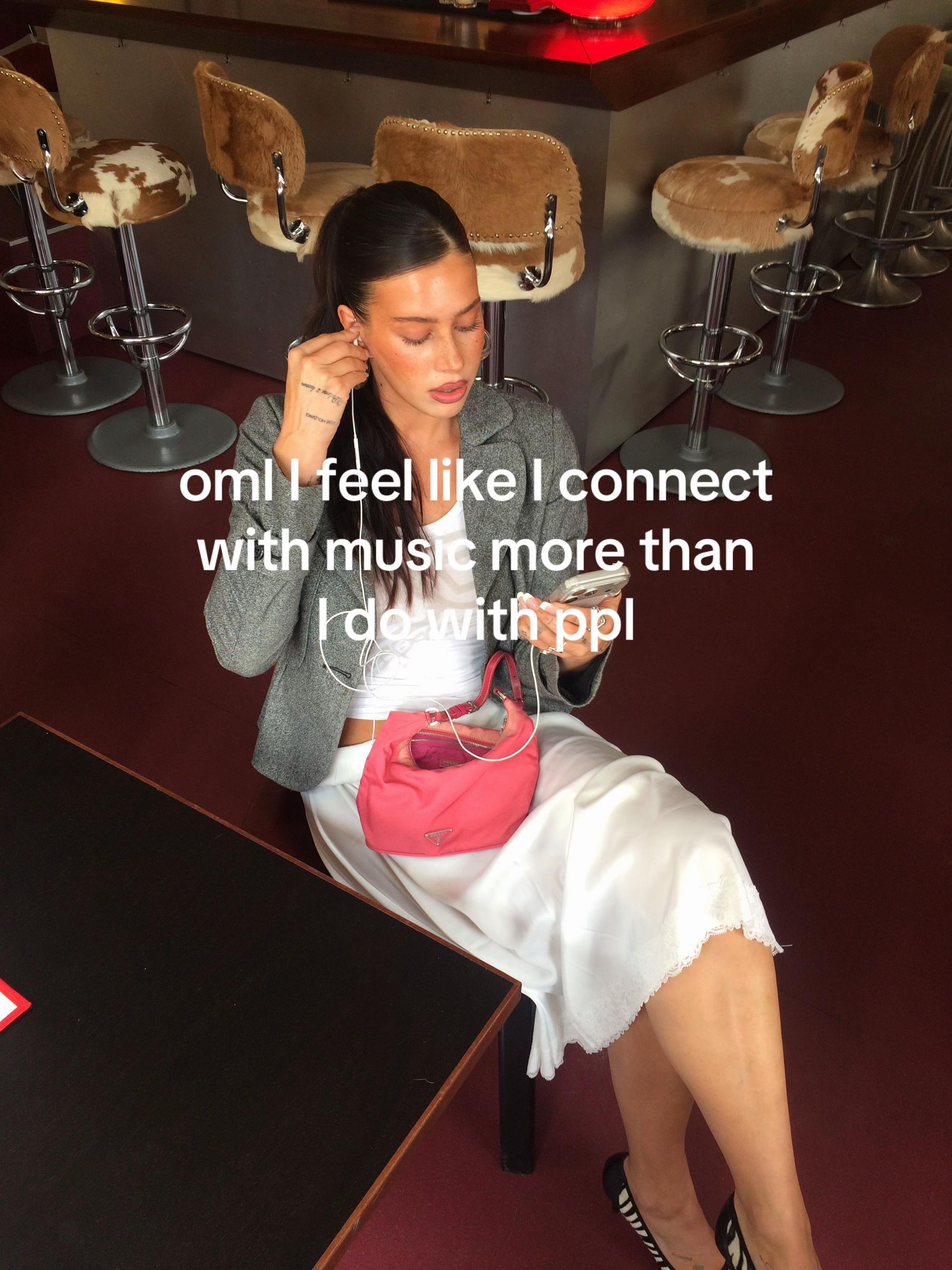 @ru