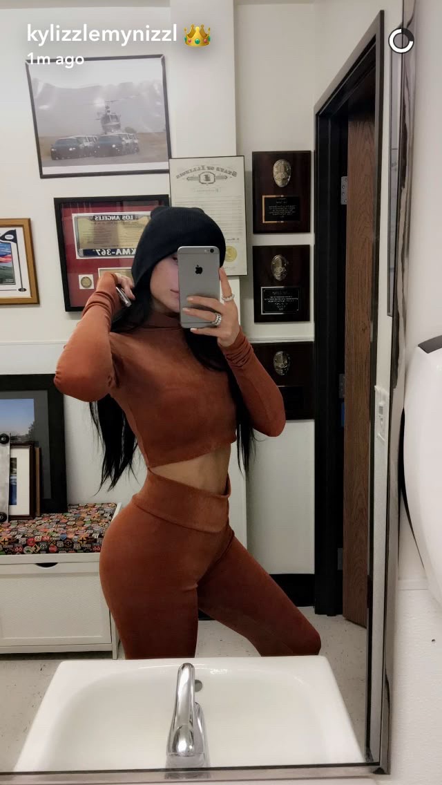 @๐ฆ