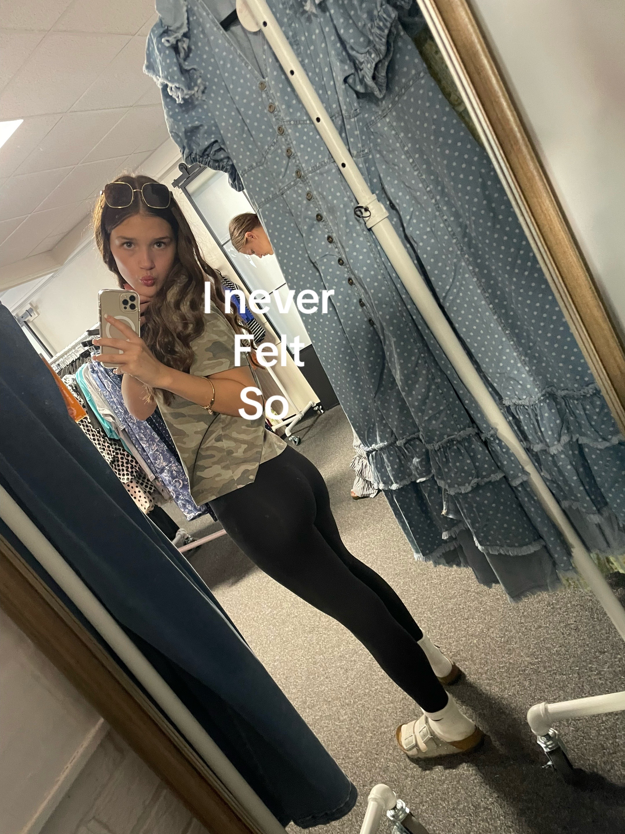 @Bella