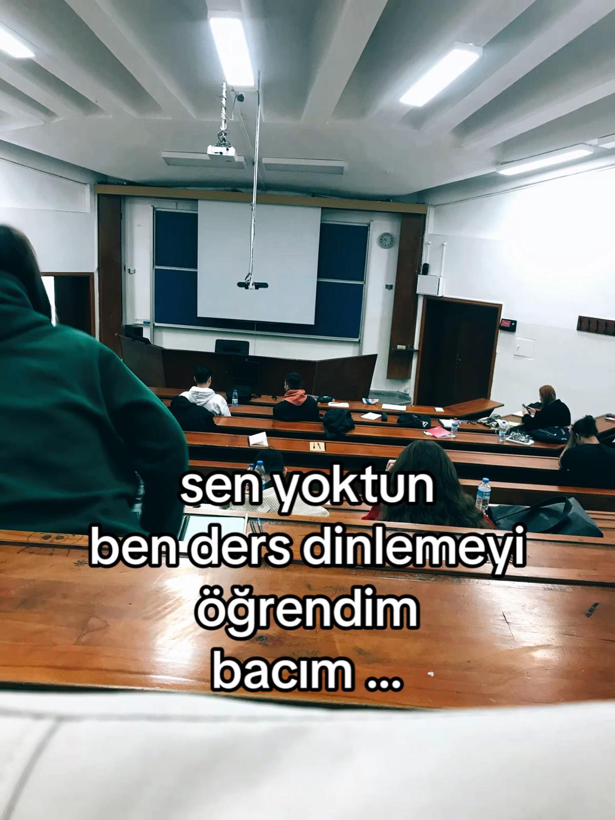 @nisaa_190777