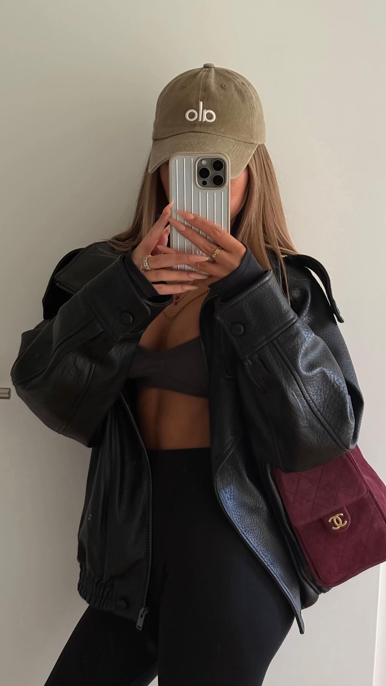 @Mervozkn