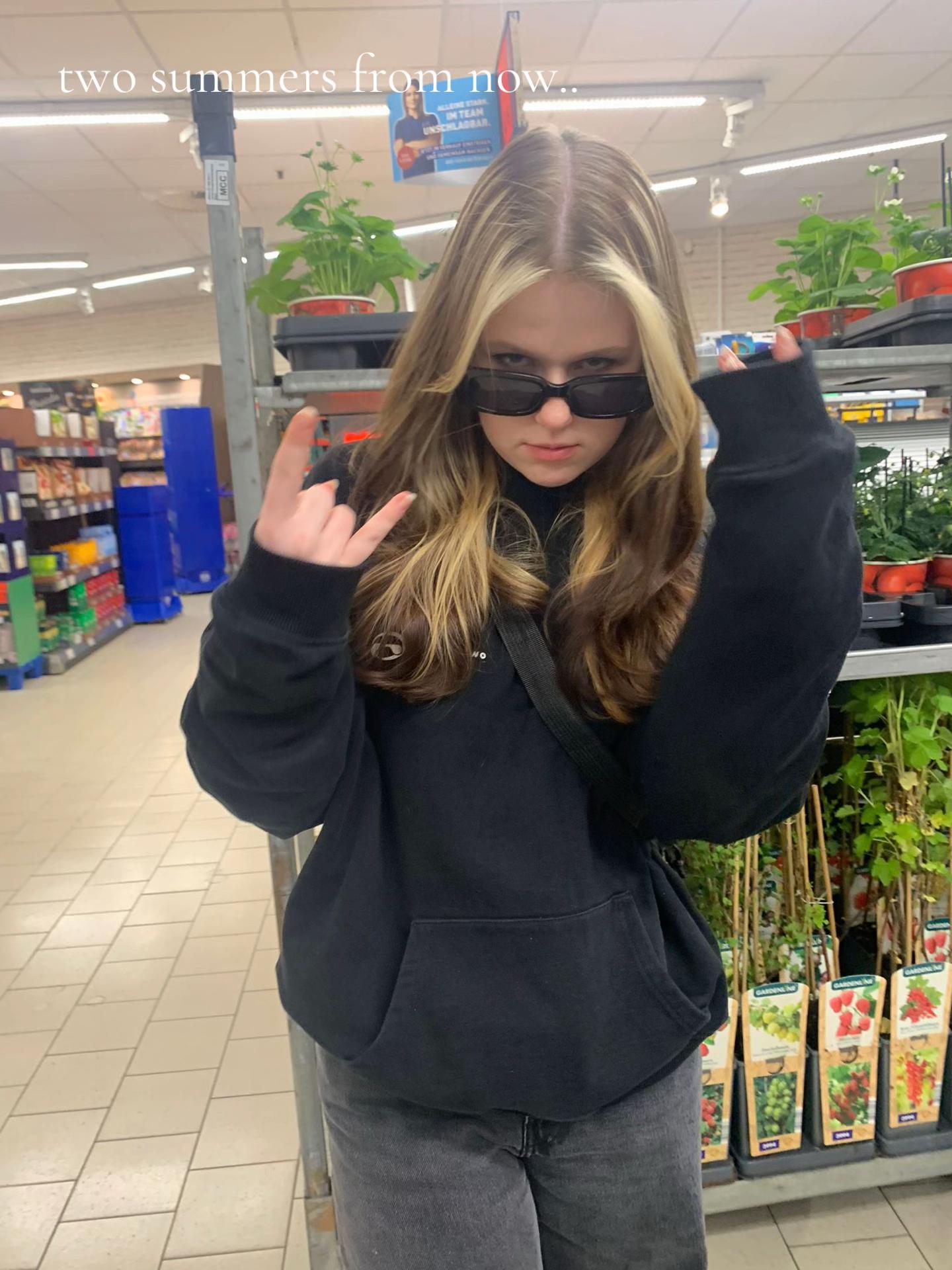 @Tabea |-/