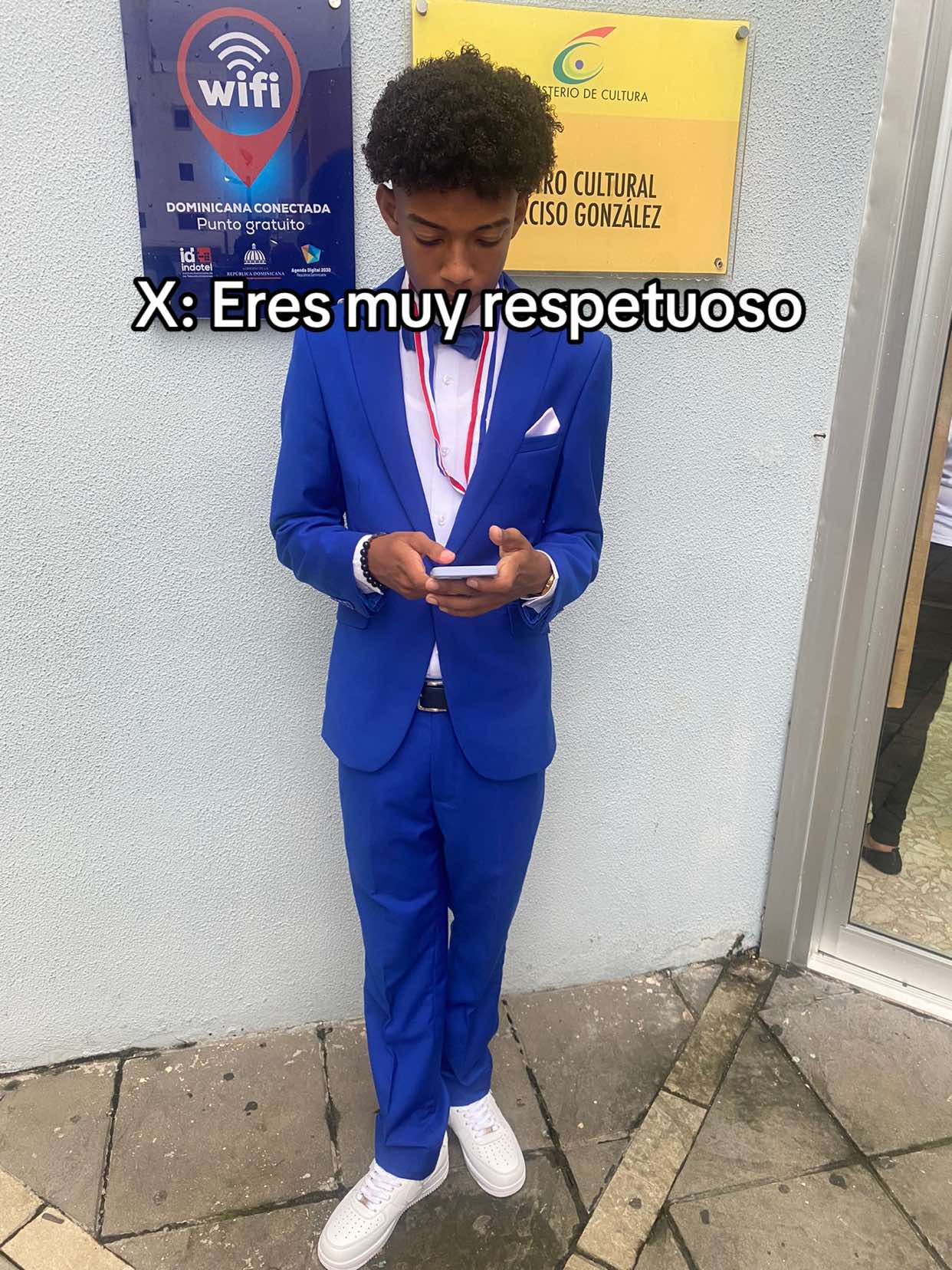 @️