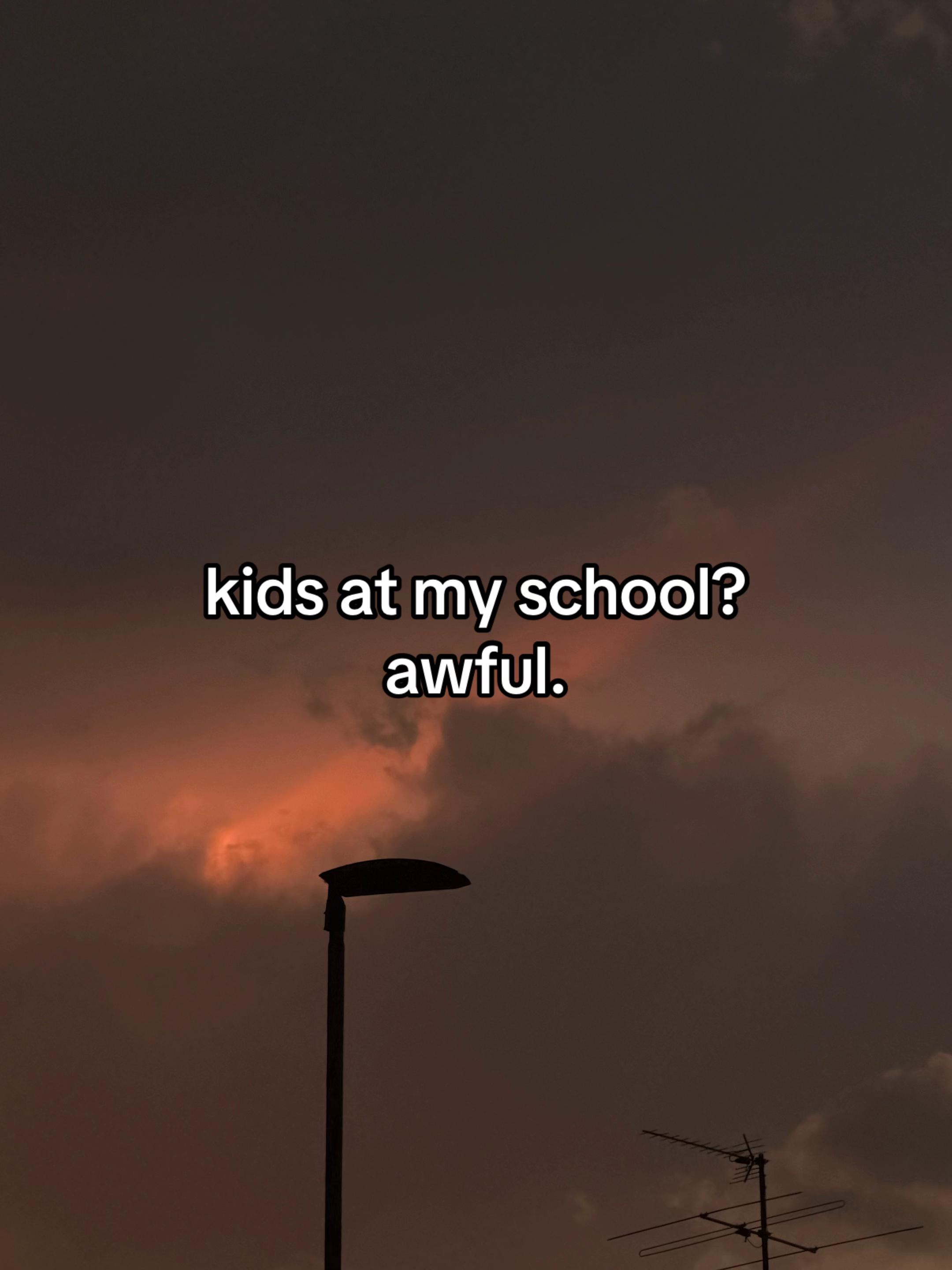 @moony &mdash; ☾ ♱
