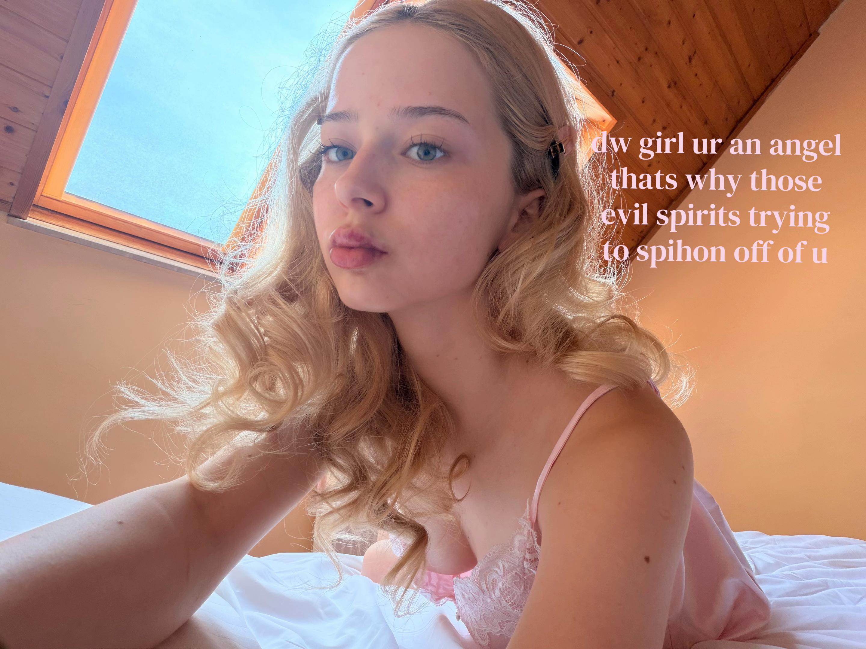 @Vicrossie🪽
