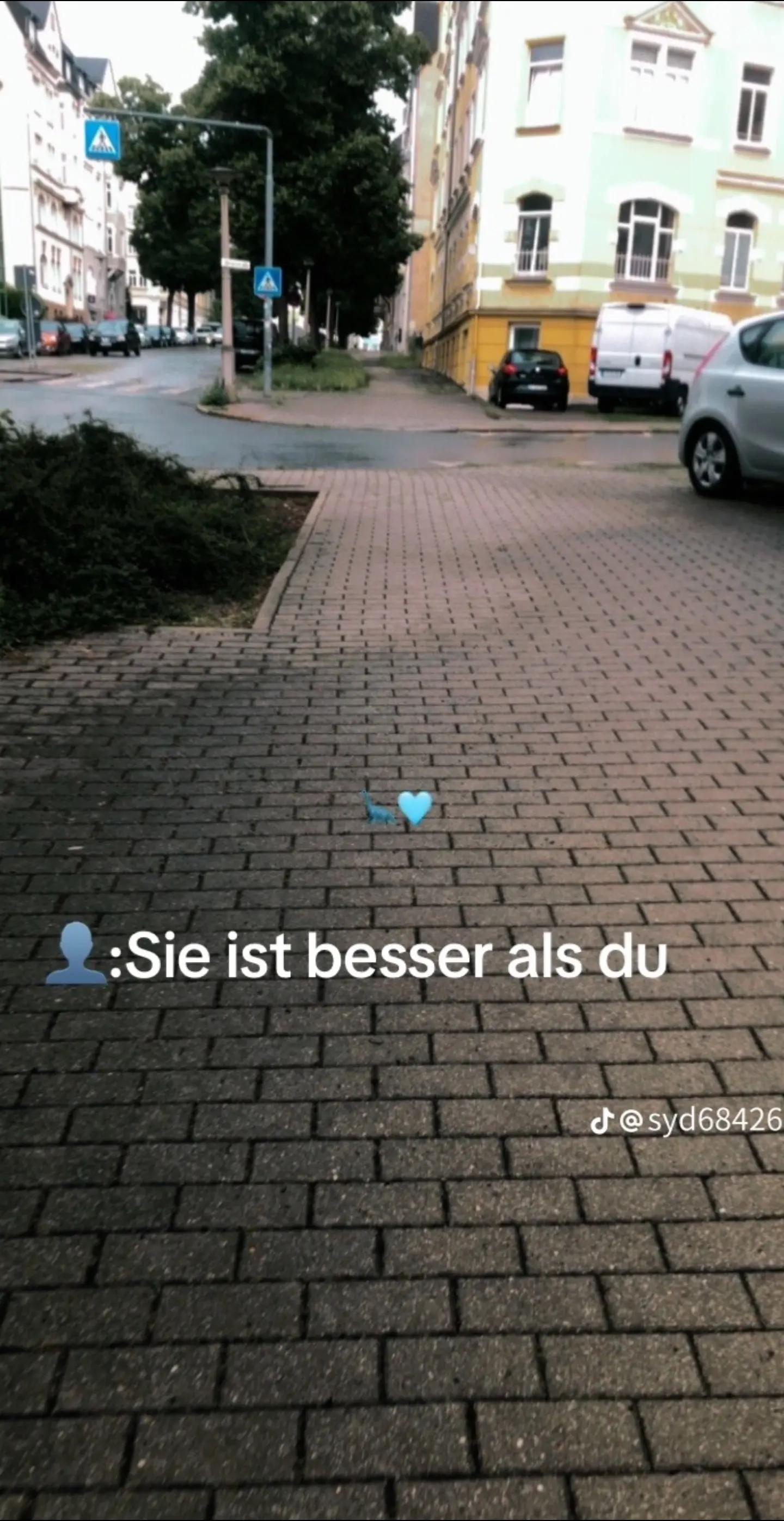 @卂զ𝘶𝓪 ʕ•ᴥ•ʔ