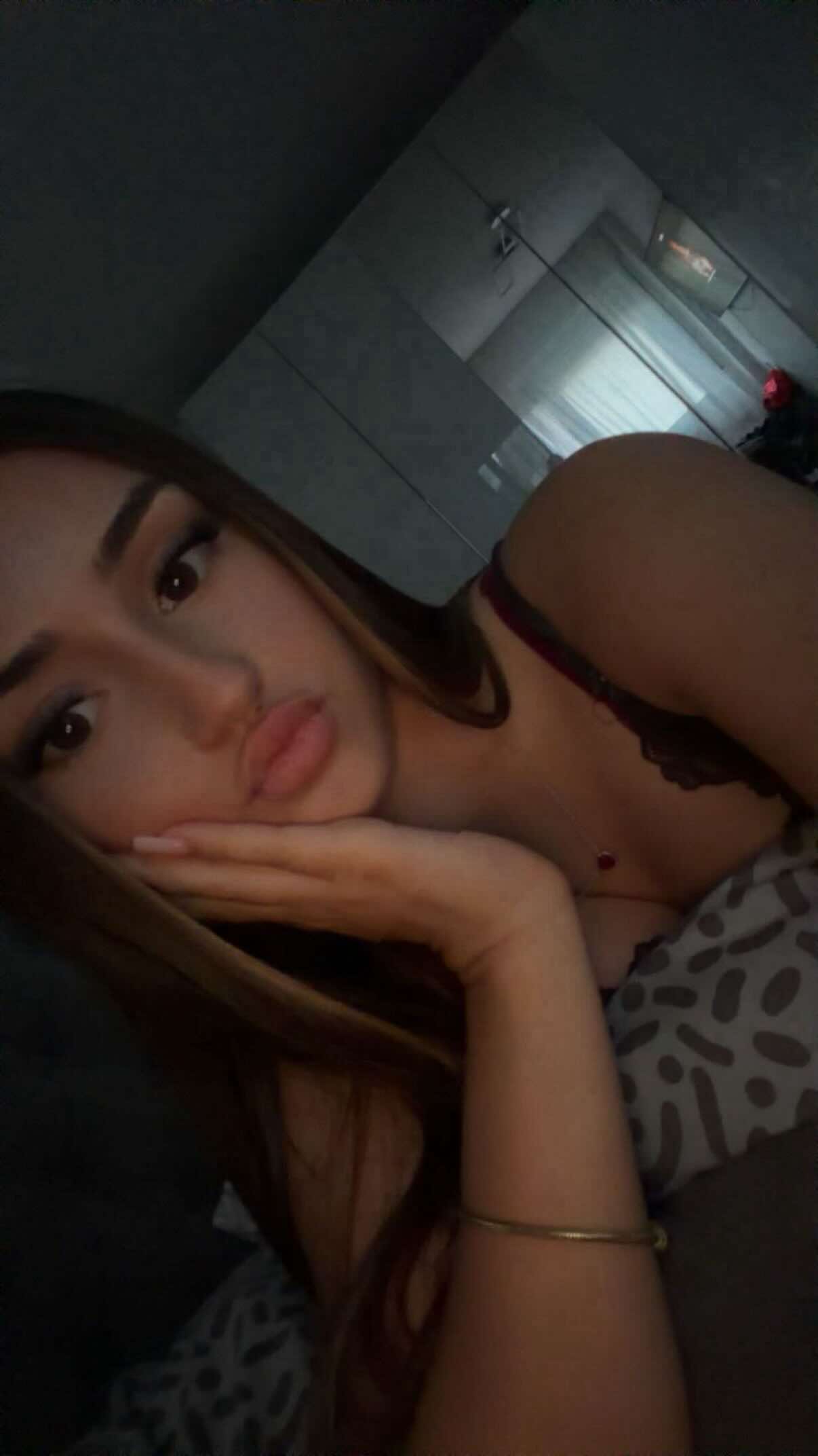 @🧚🏻&zwj;♀️