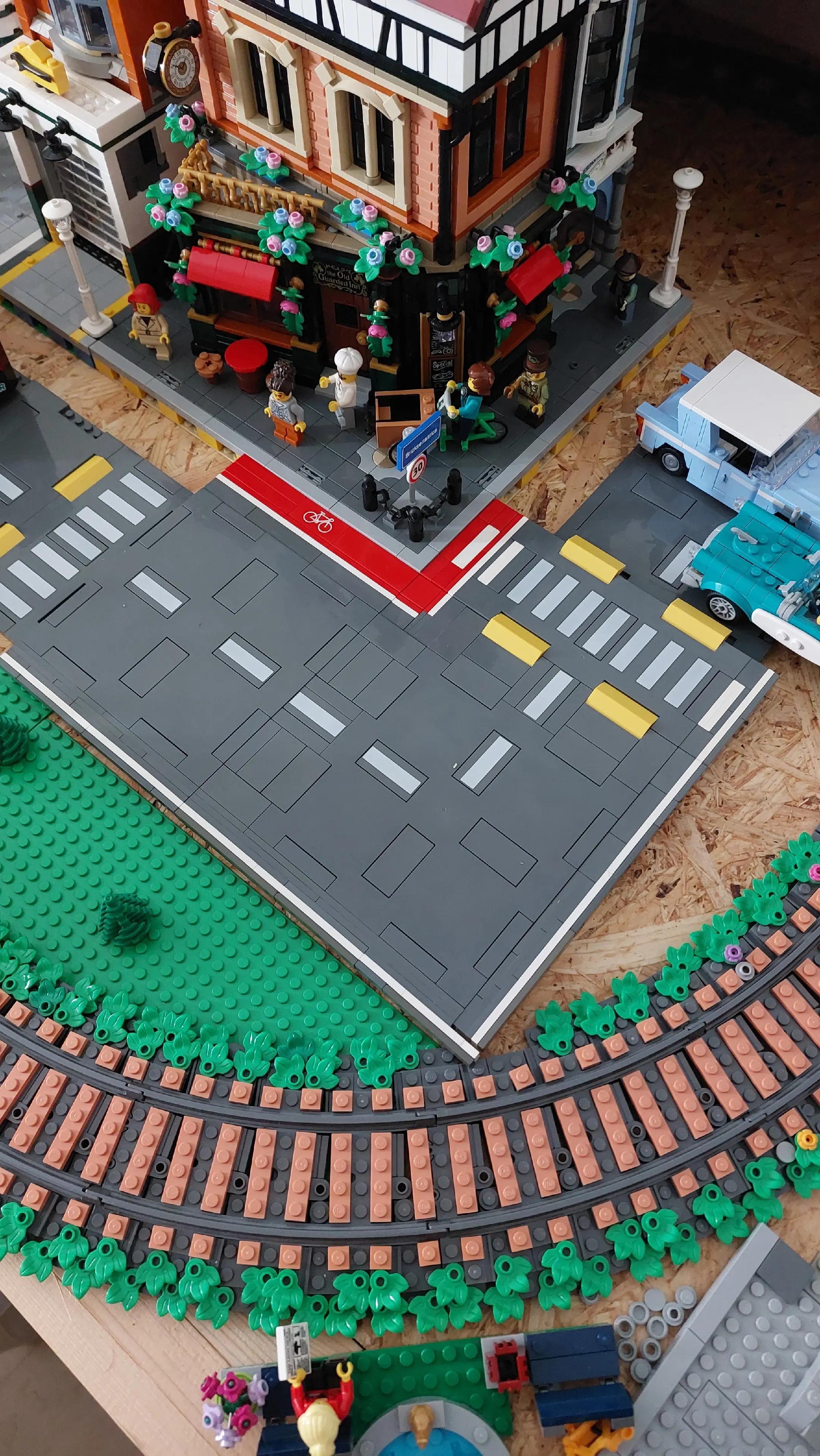@BrickSetTastics