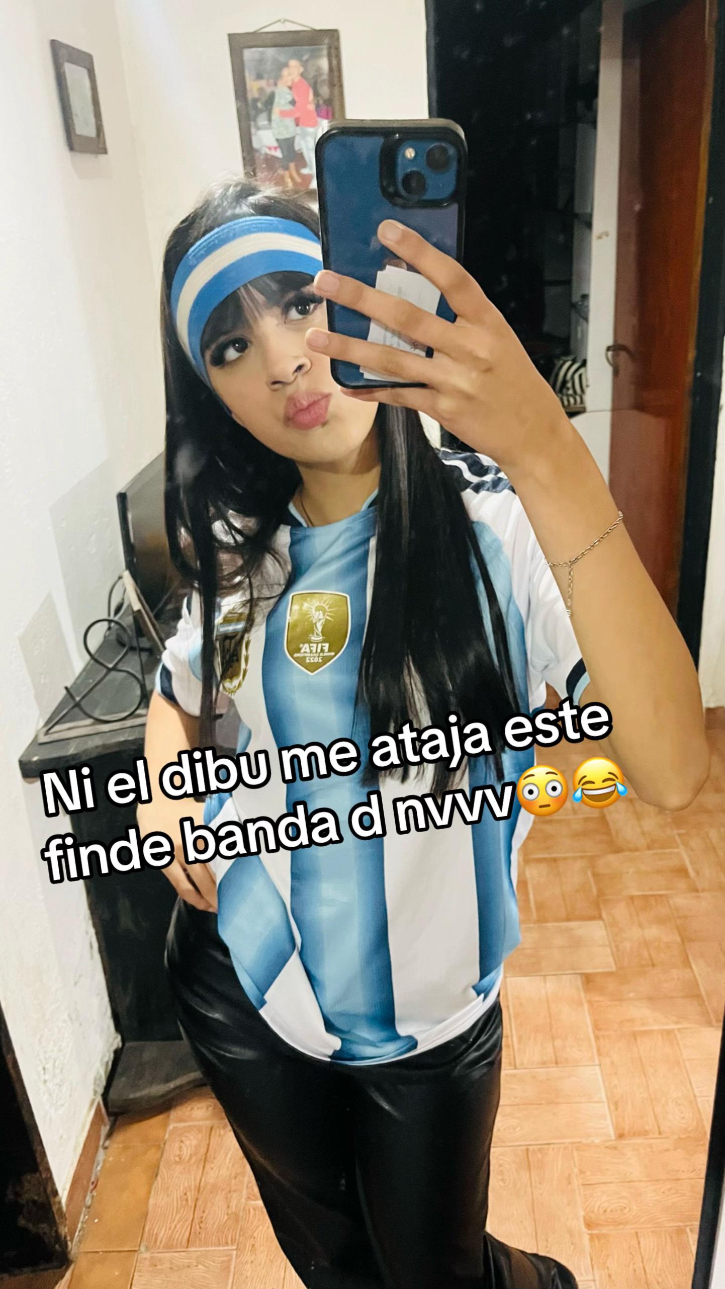 @julyy.lopez__