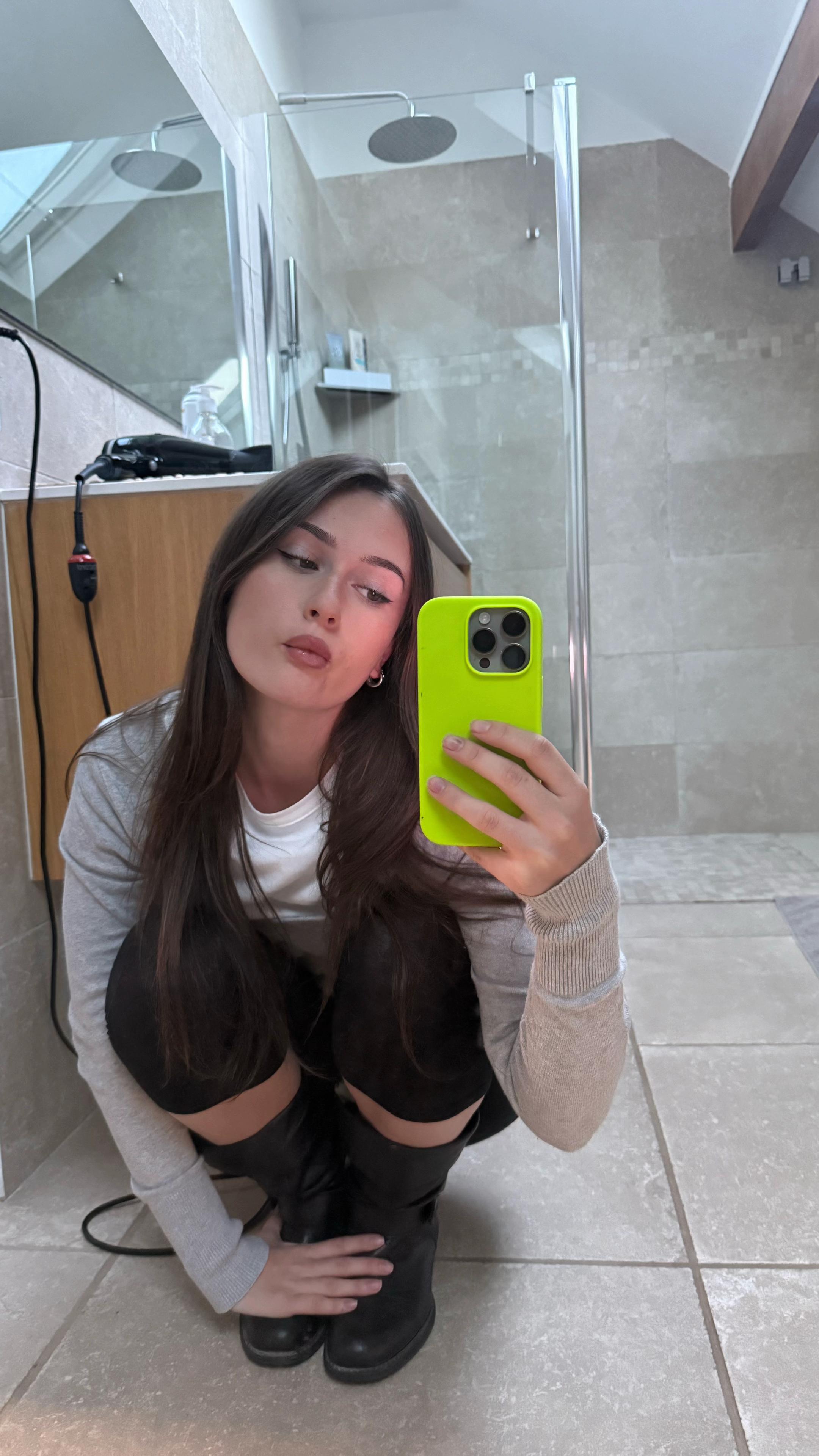 @nina