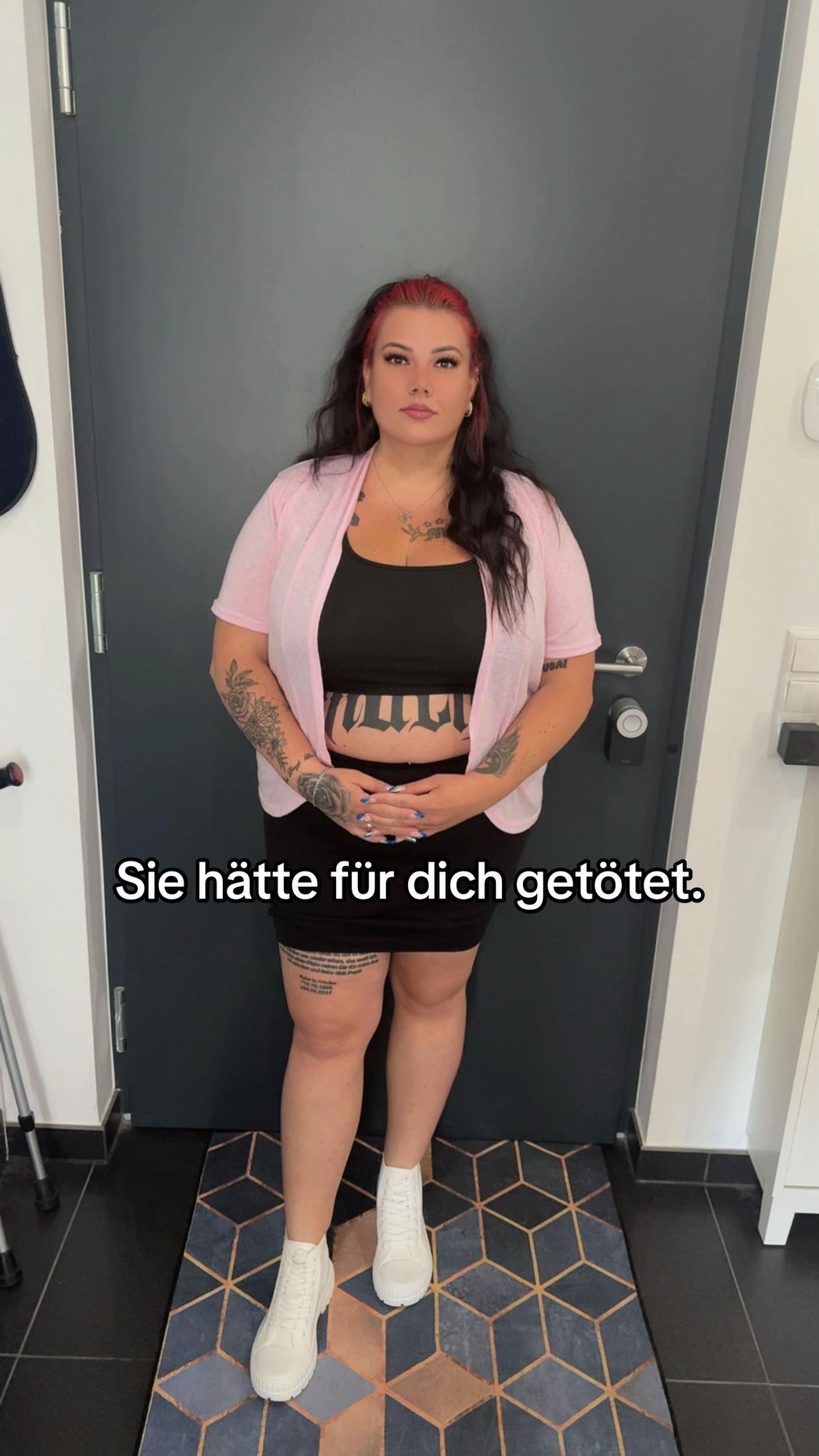 @kimi_car_bikergirl