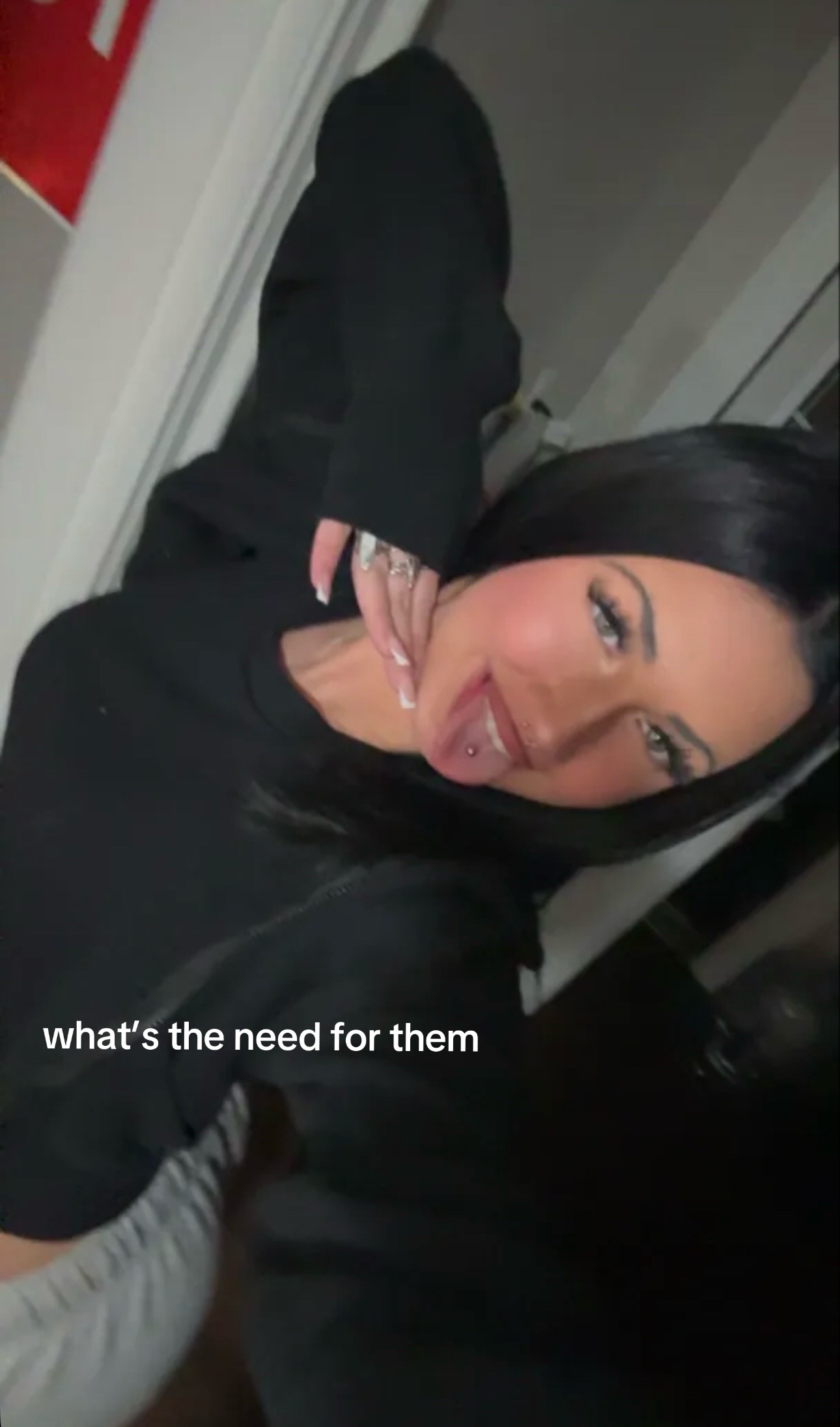@user205679162