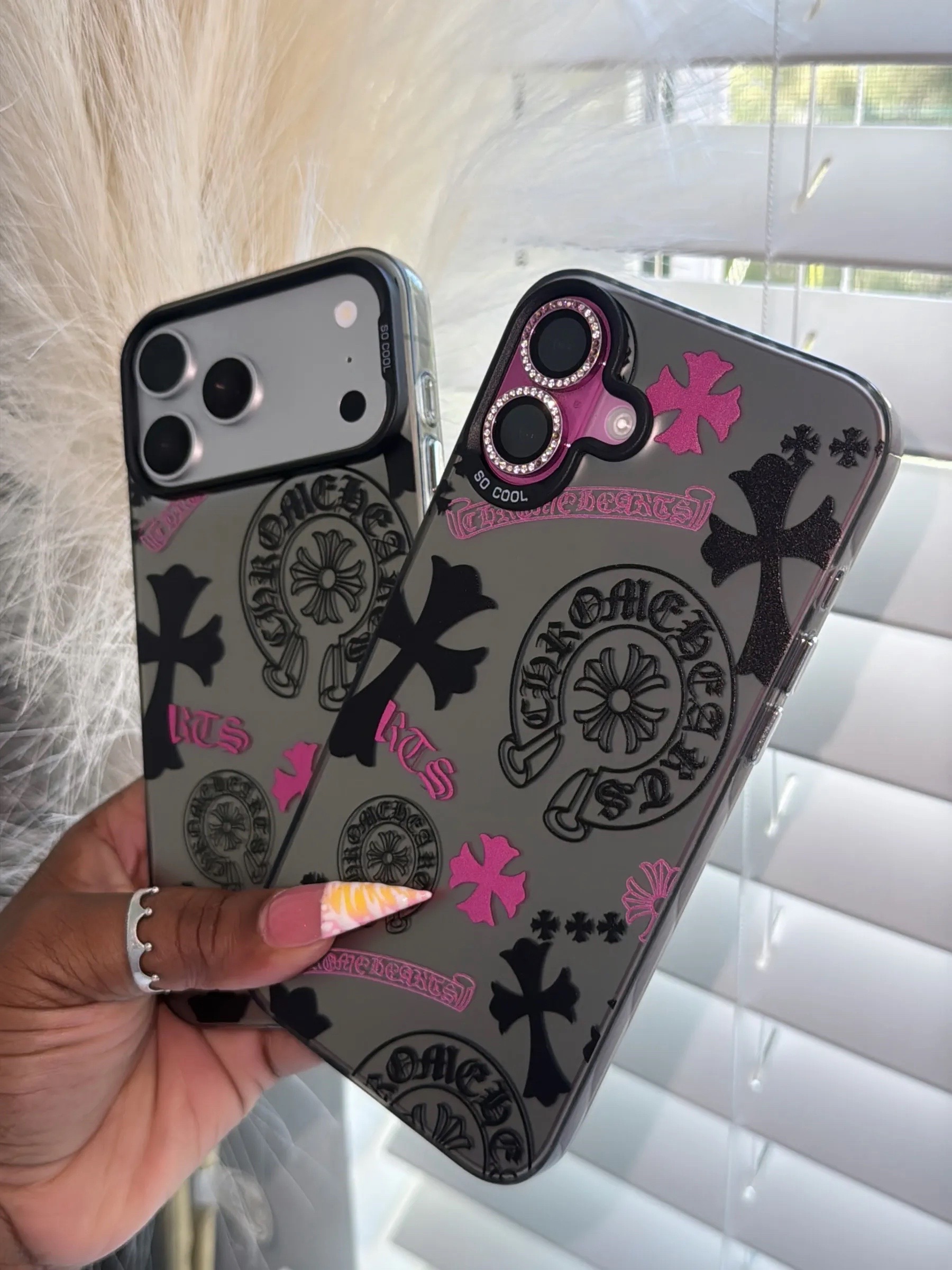 @hotgirlzphonecases