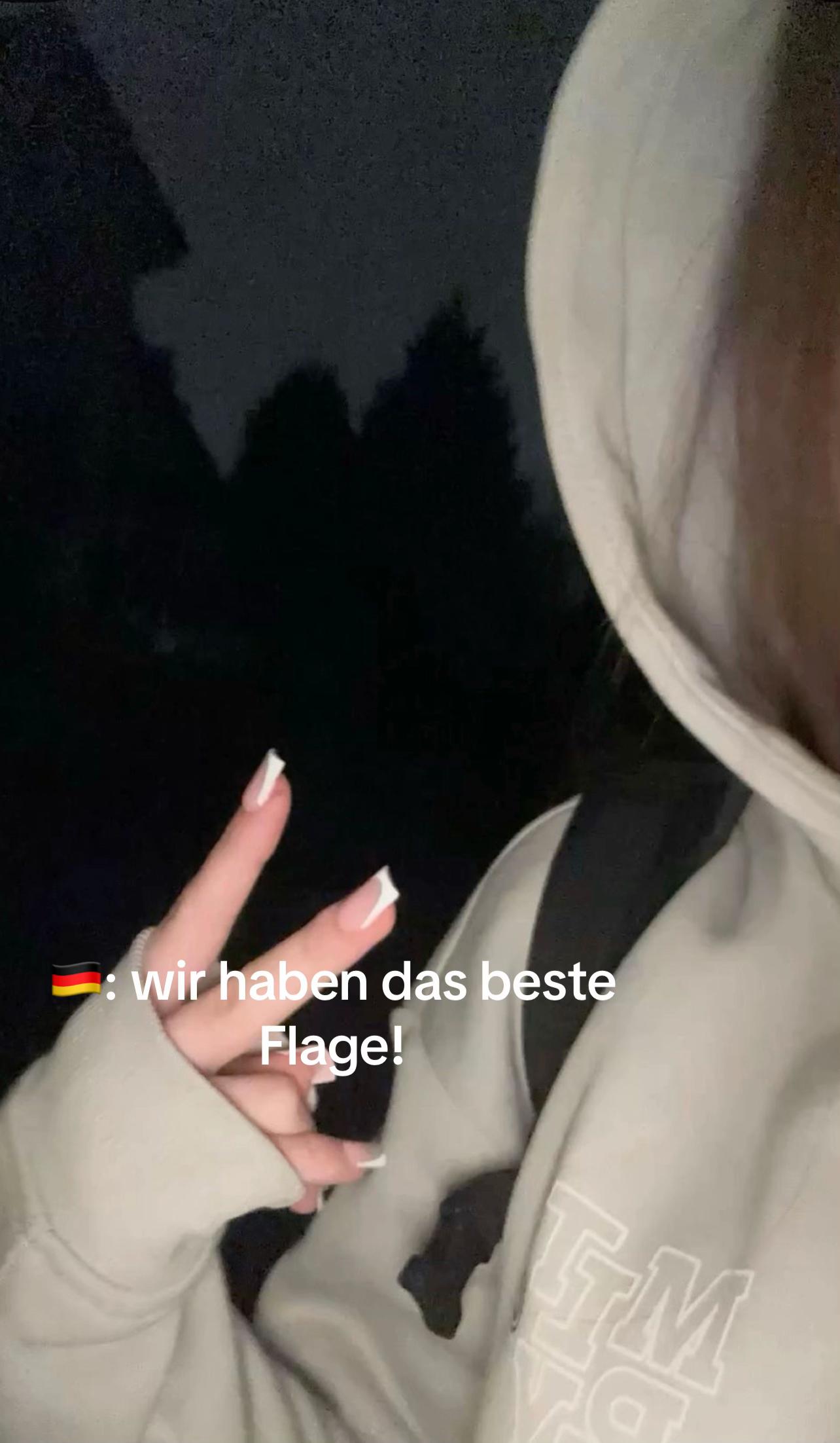 @???