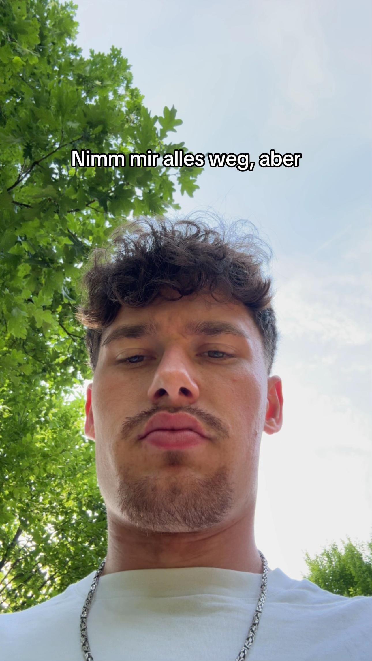 @DerAlmanMitGrünenAugen