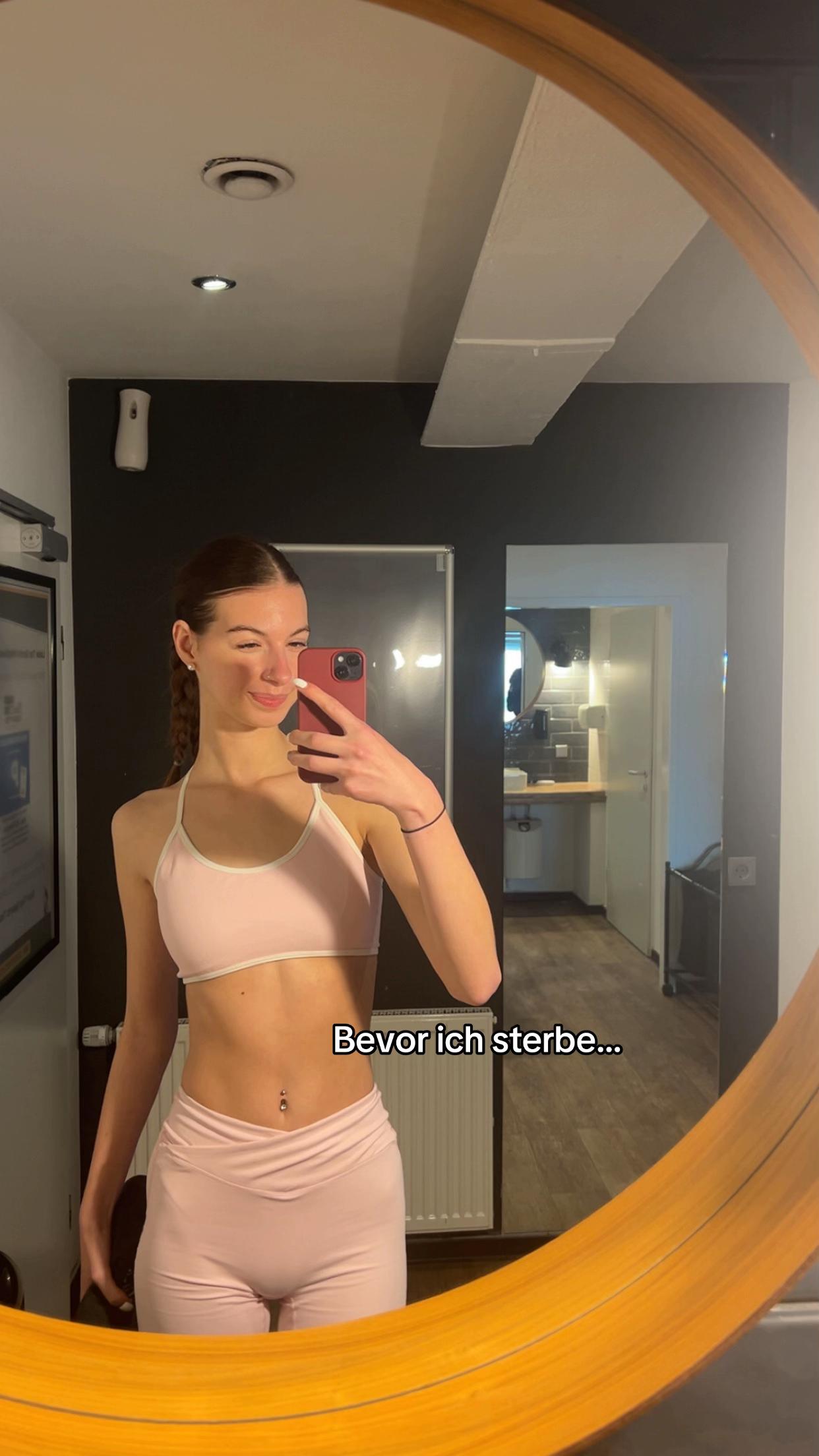 @𝔞𝔩𝔦𝔫𝔞