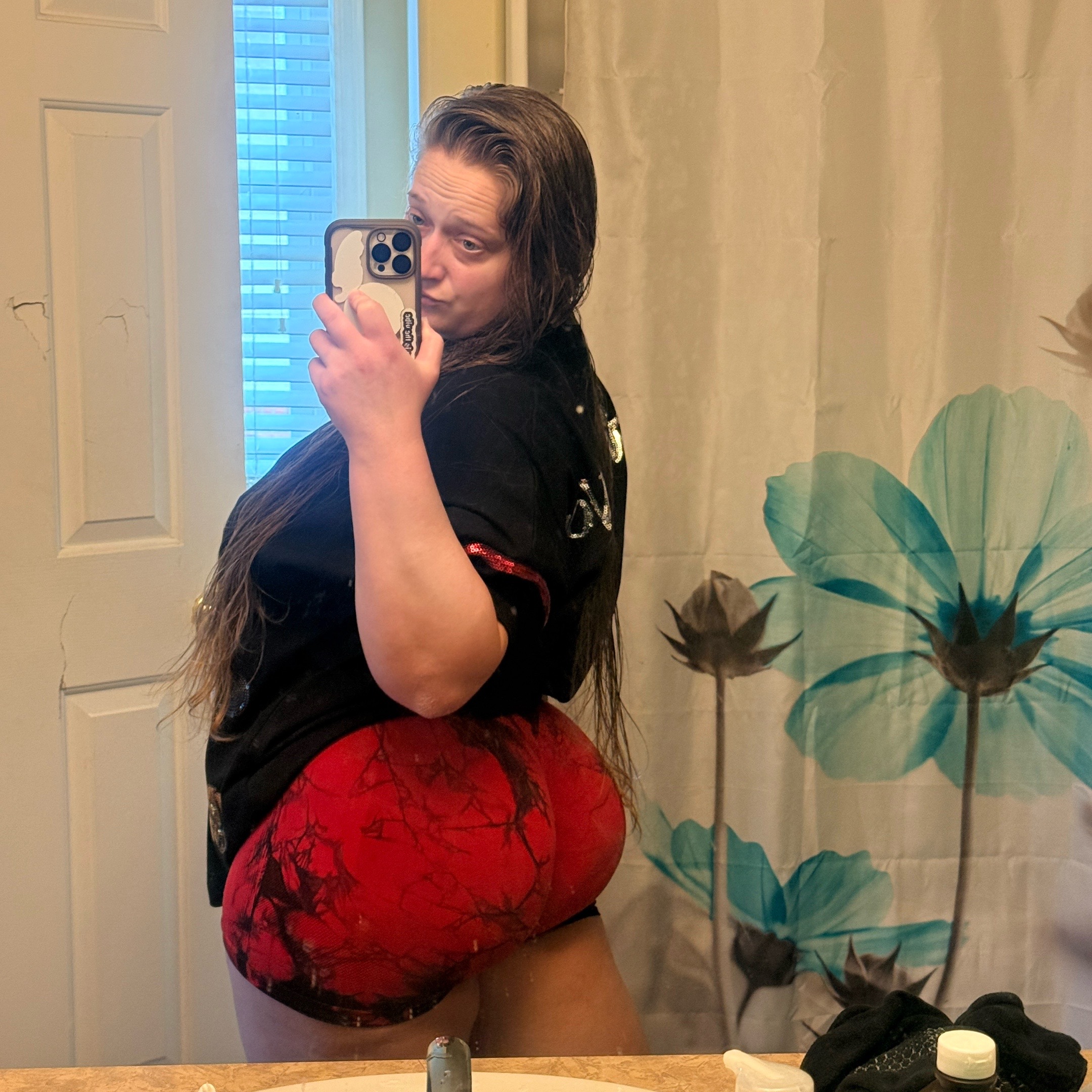 @Nicole Bunzzz