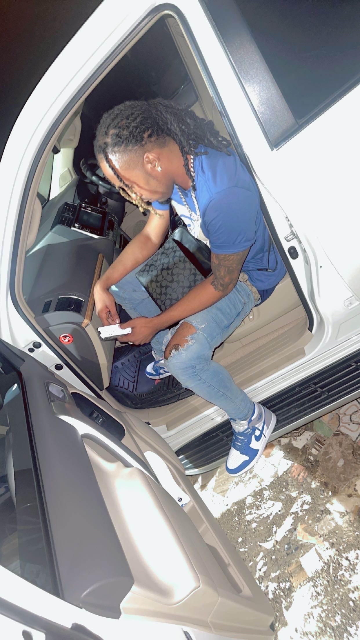 @Laloworl_🎲