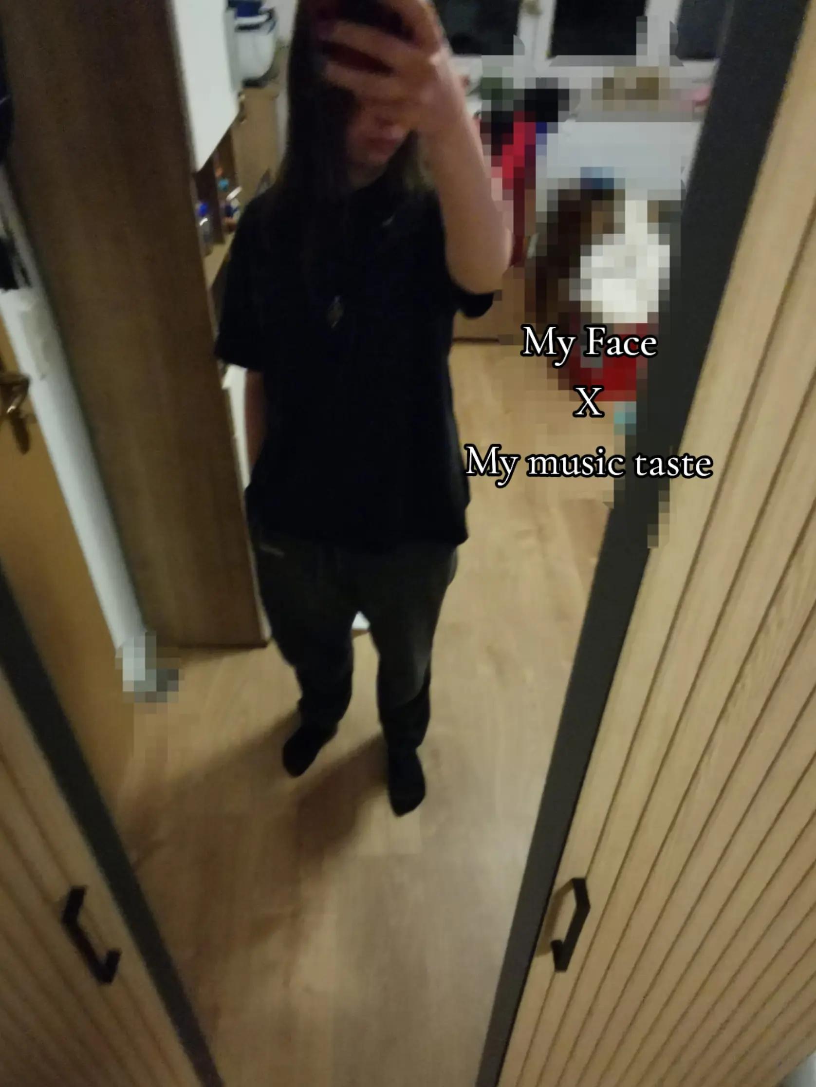 @𖣂︎