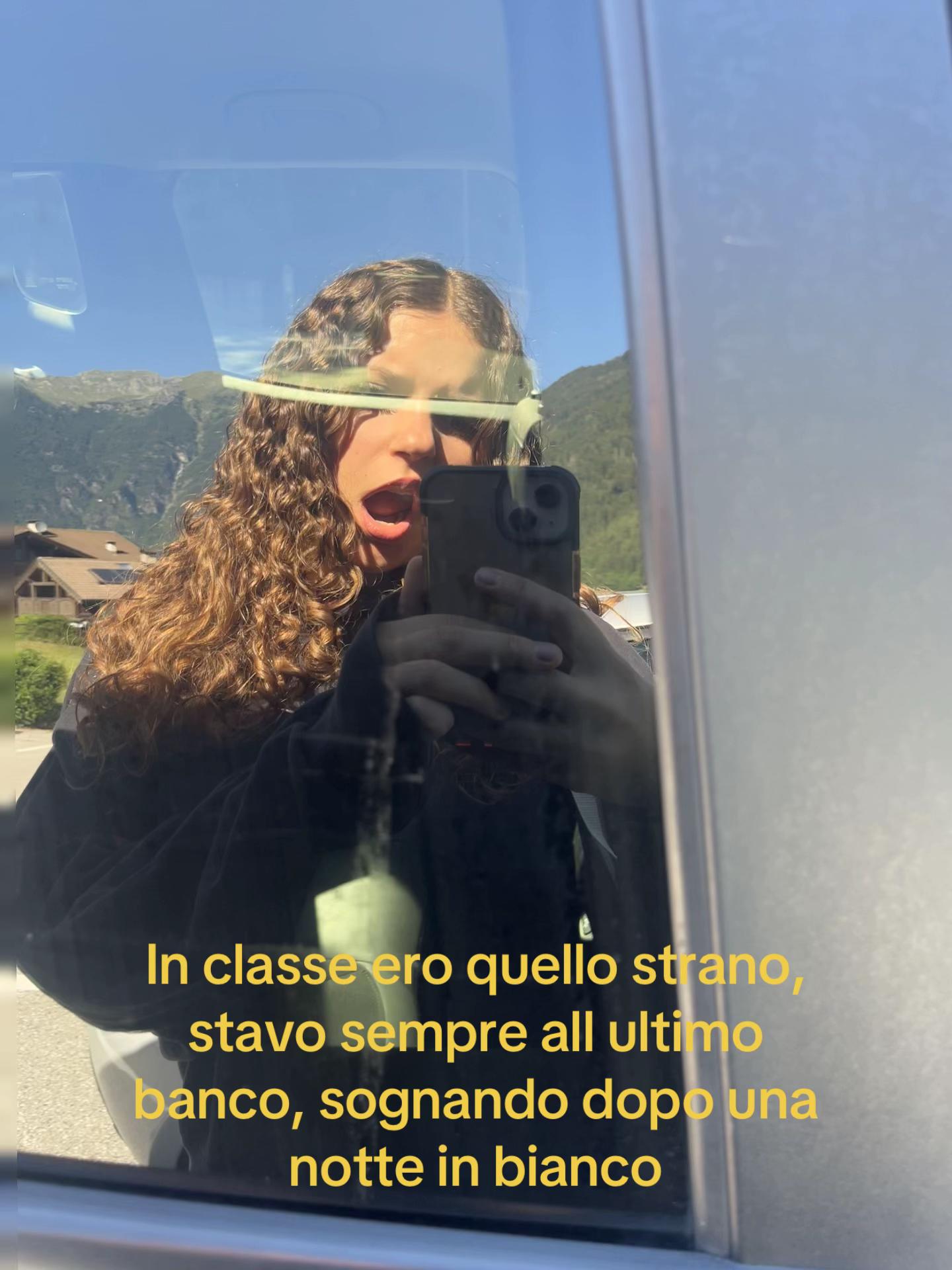 @★