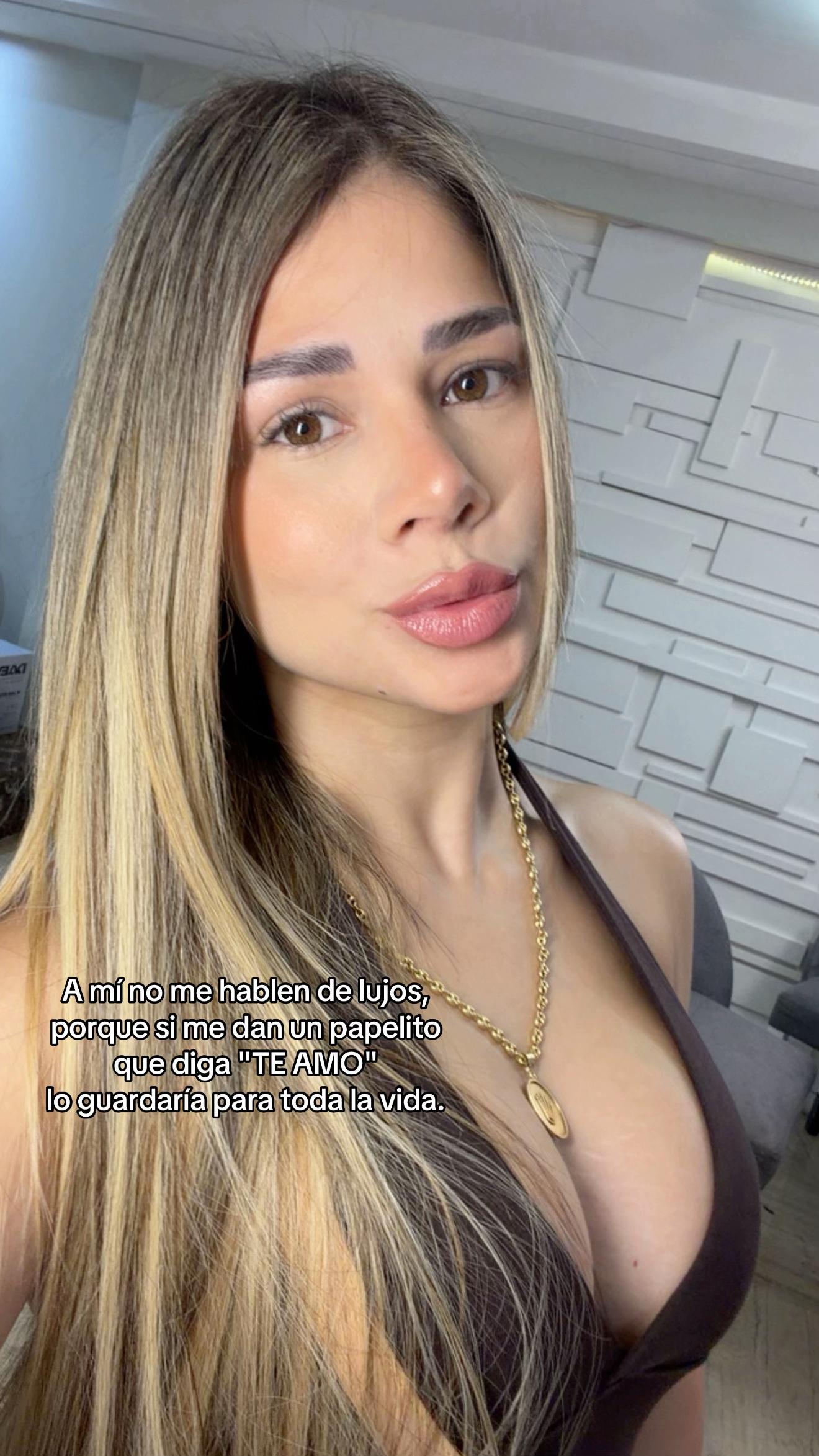 @Valentinaur26