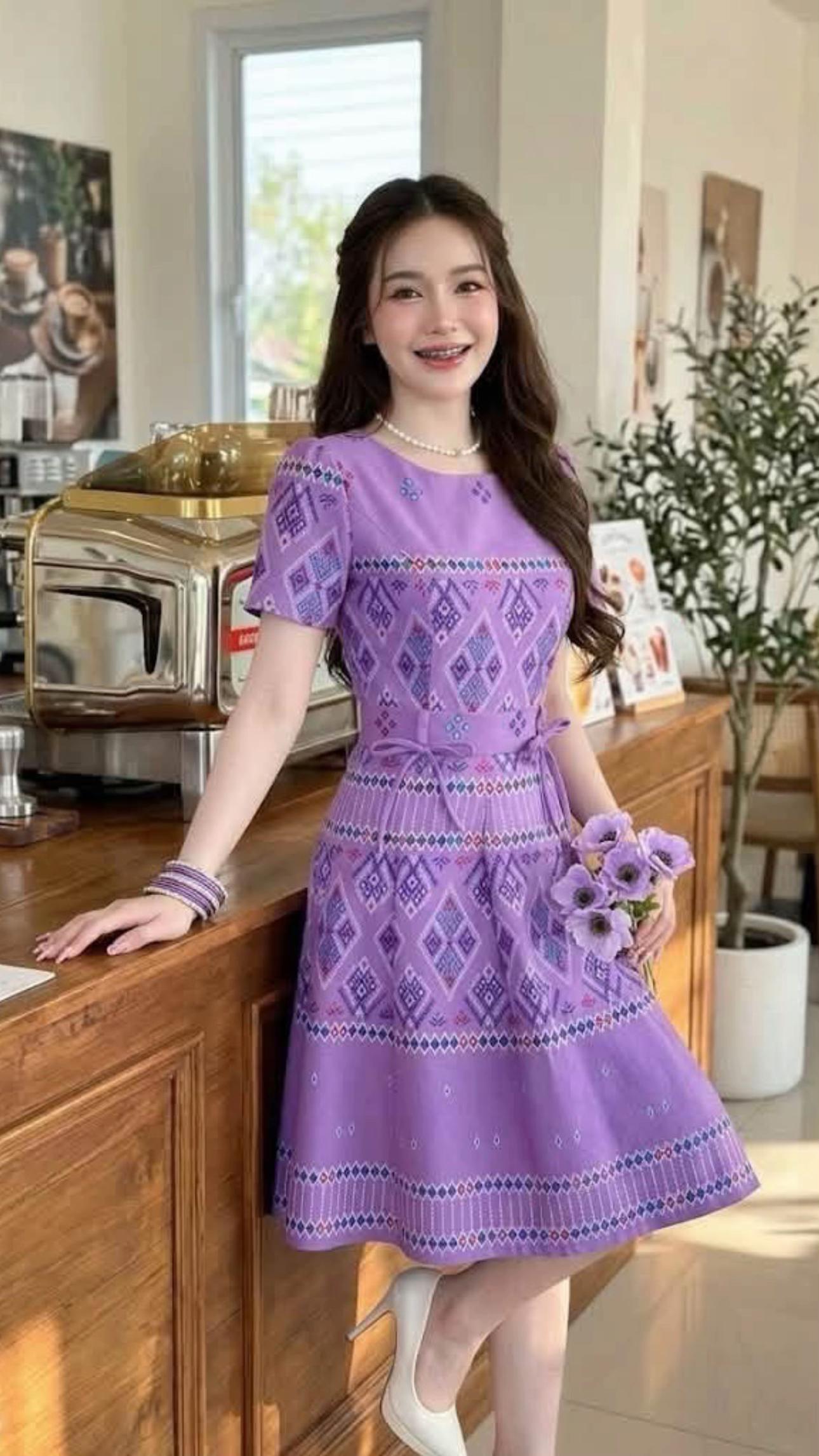 @ลัดชา ชุดเดรส