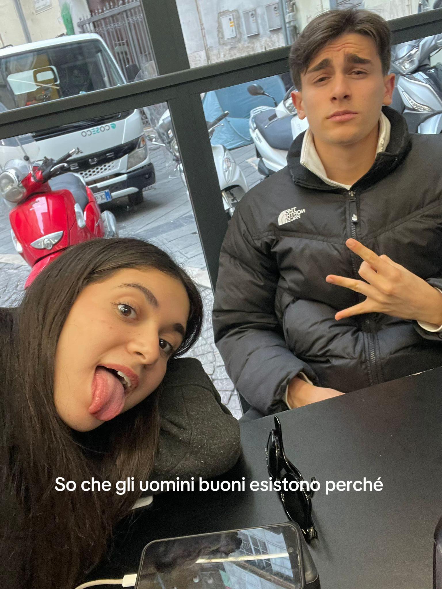 @bea 🍒💐🎀🌅🌺