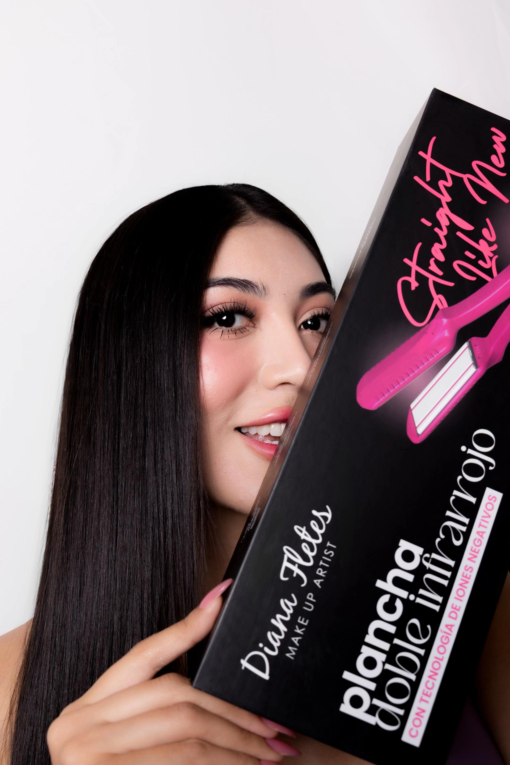 @Diana Fletes Cosmetics