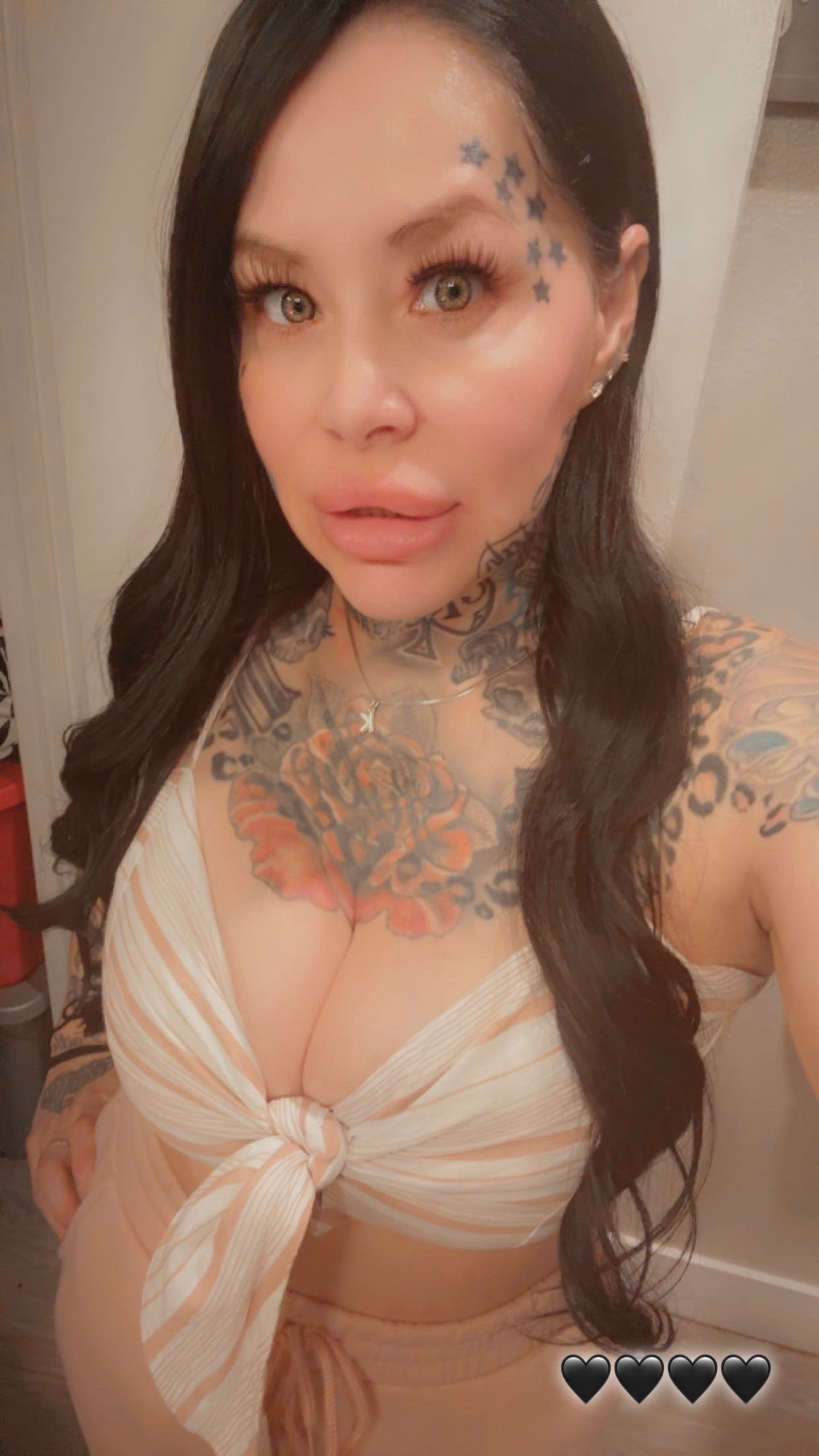 @2prettyniniluv