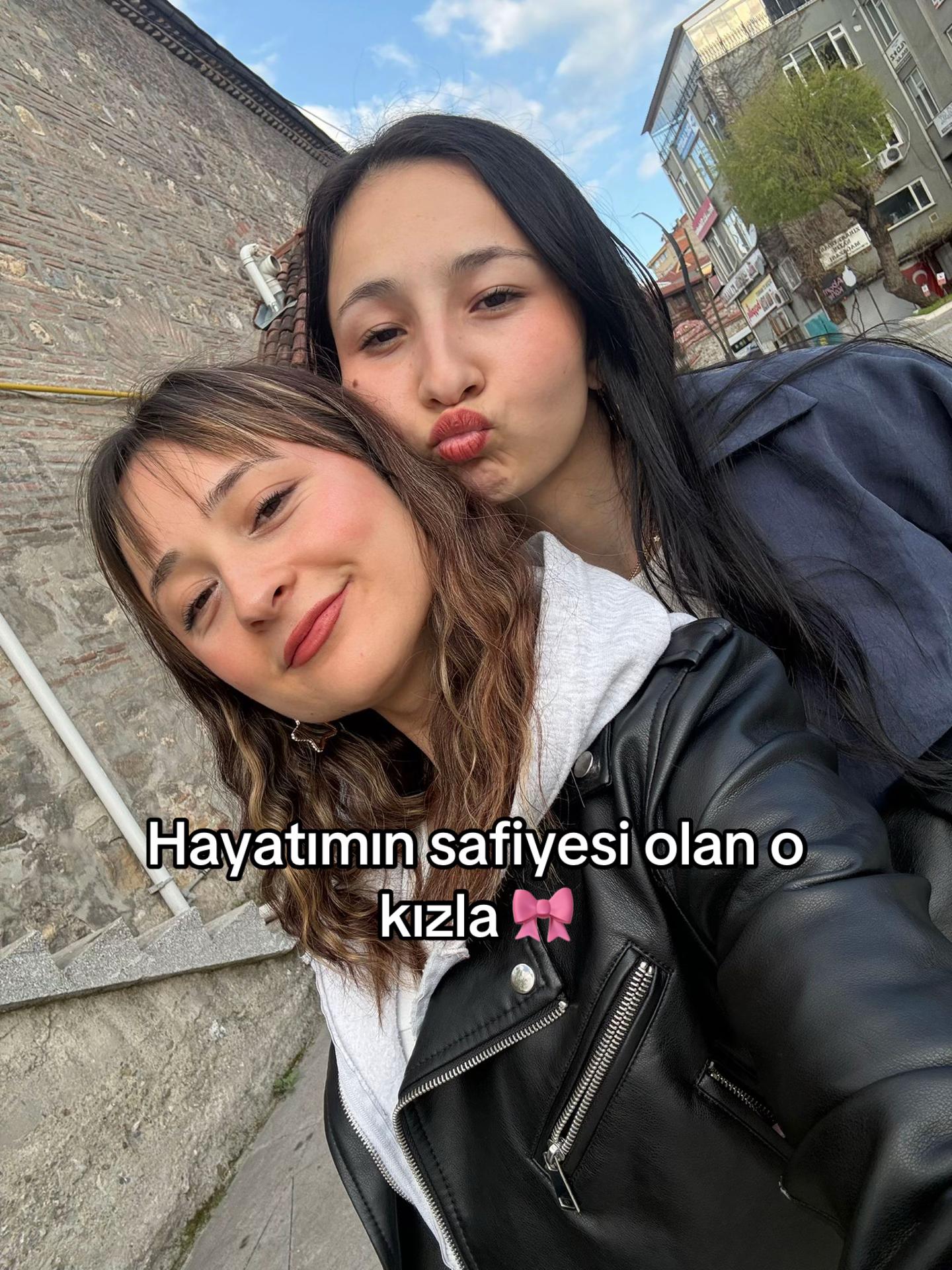@Aleyna güneç