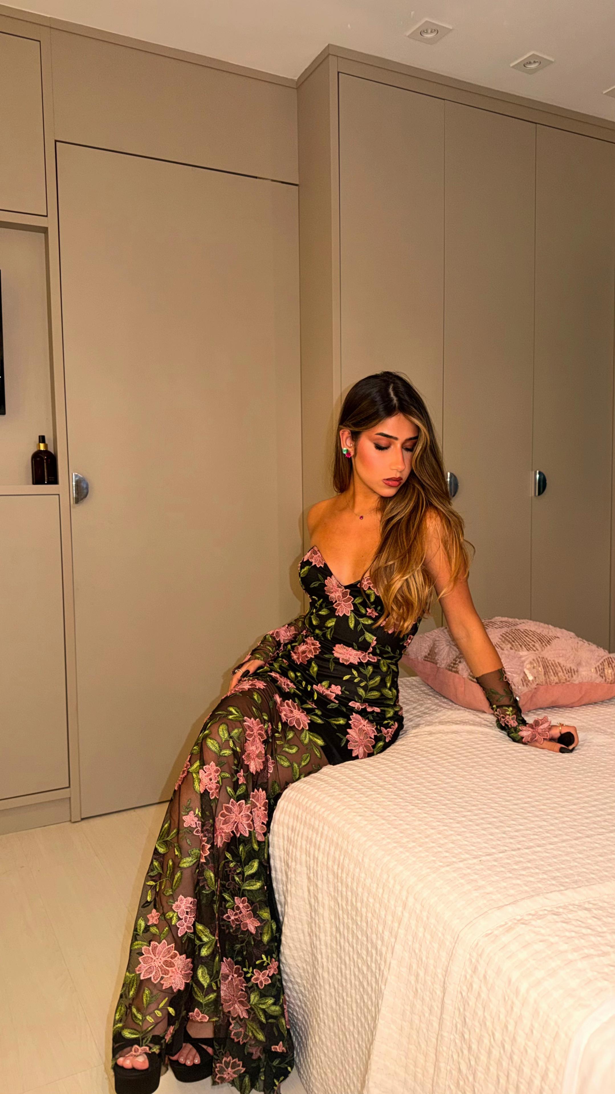 @Isadora