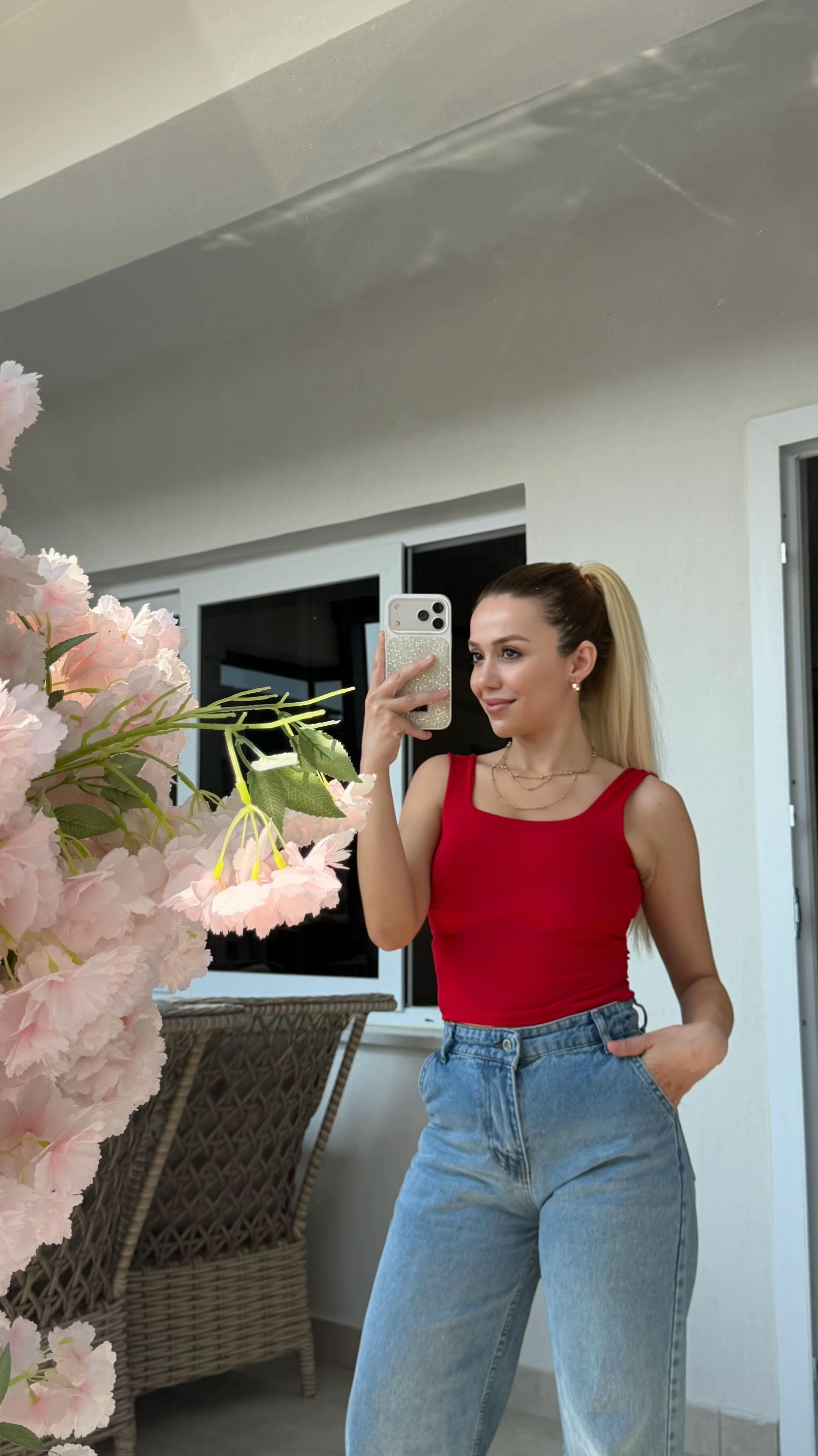 @Eylemceee