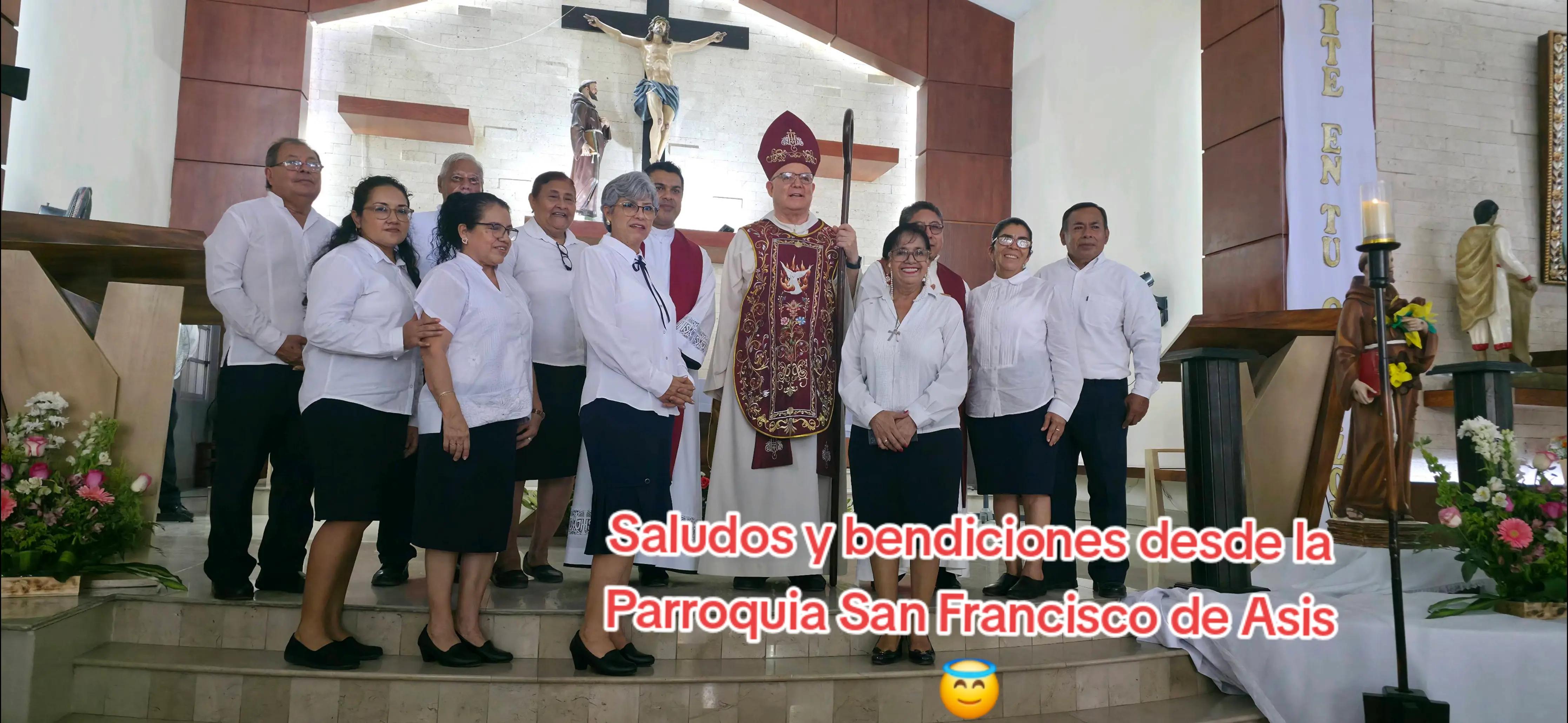 @Lupita V&eacute;lez &uacute;nica