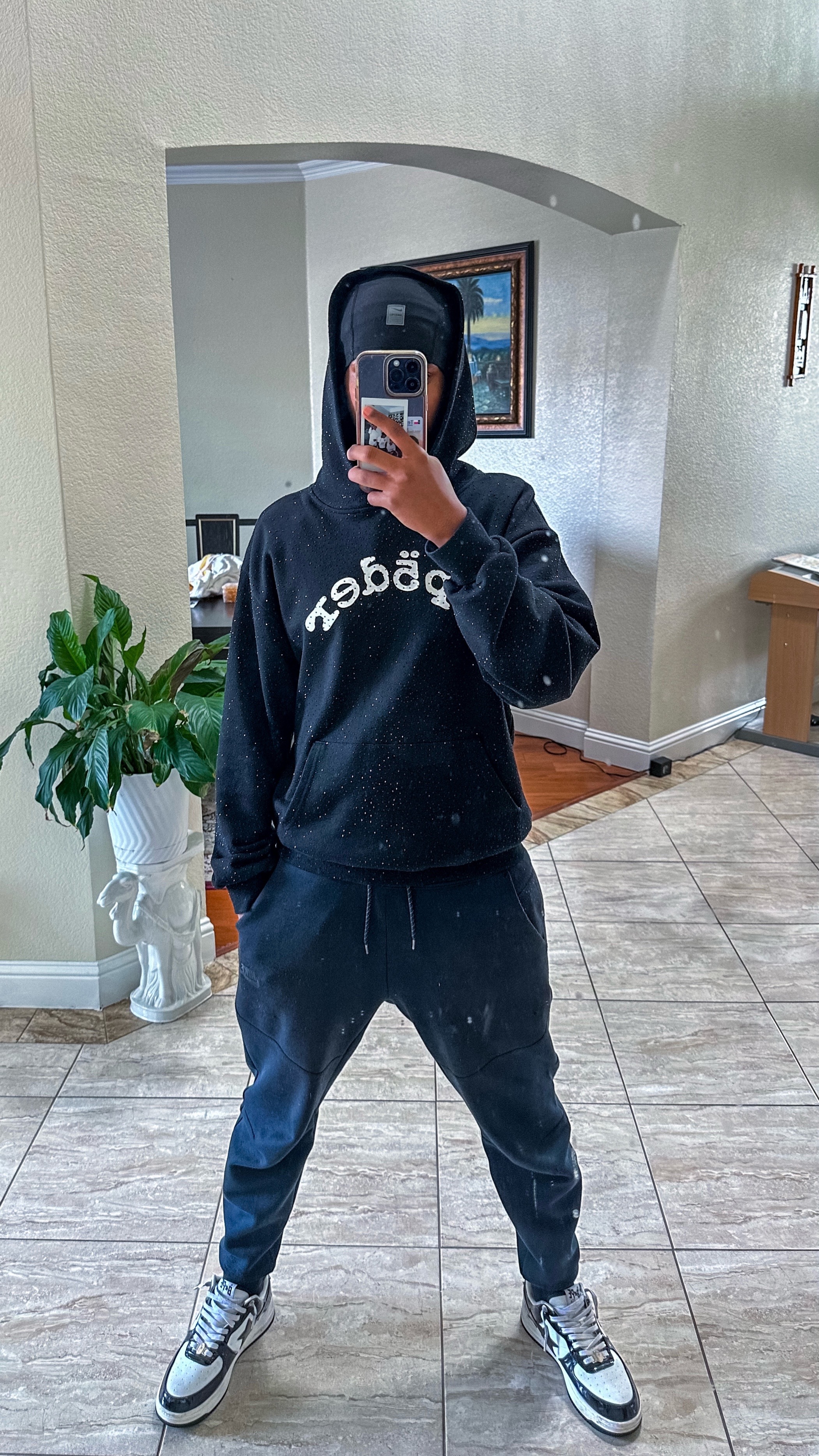 @brrket