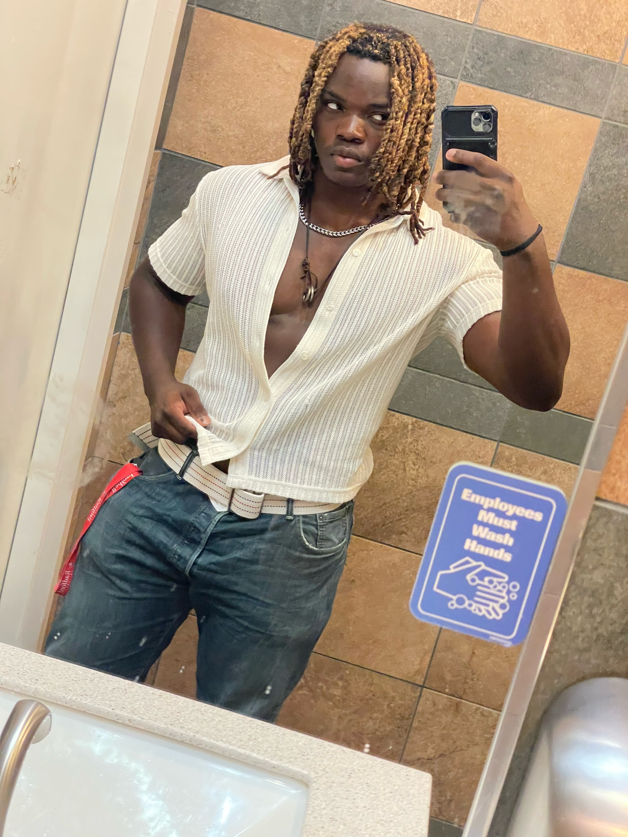 @Dickson&ensp;💫