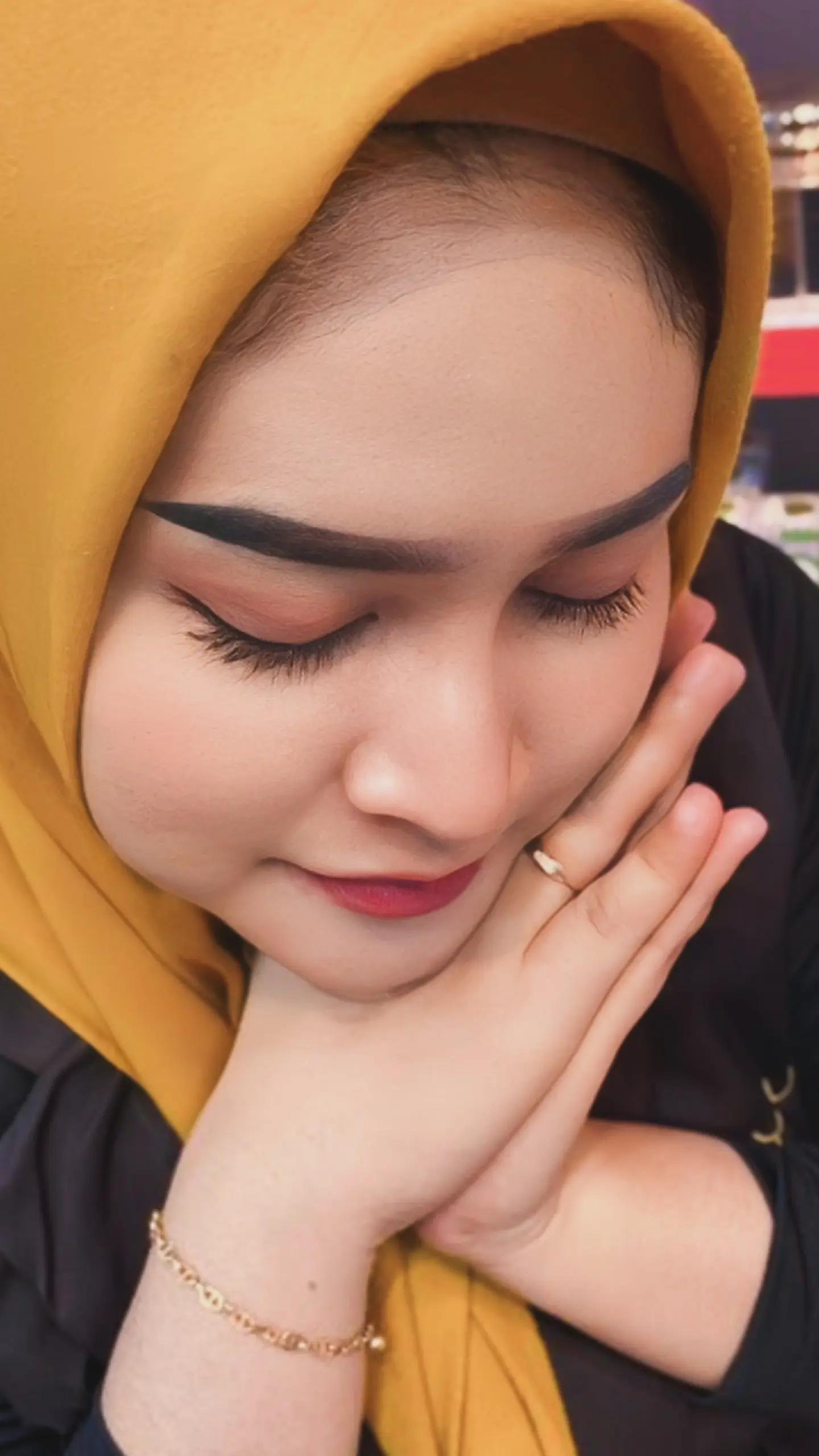 @EMBUN PAGI 💧💧