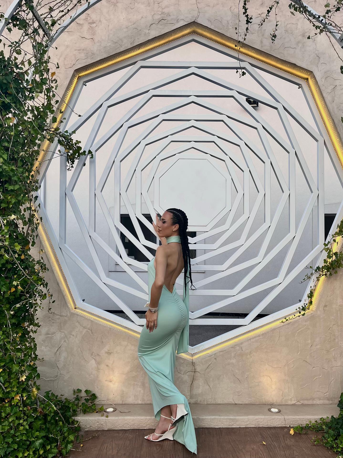 @Д