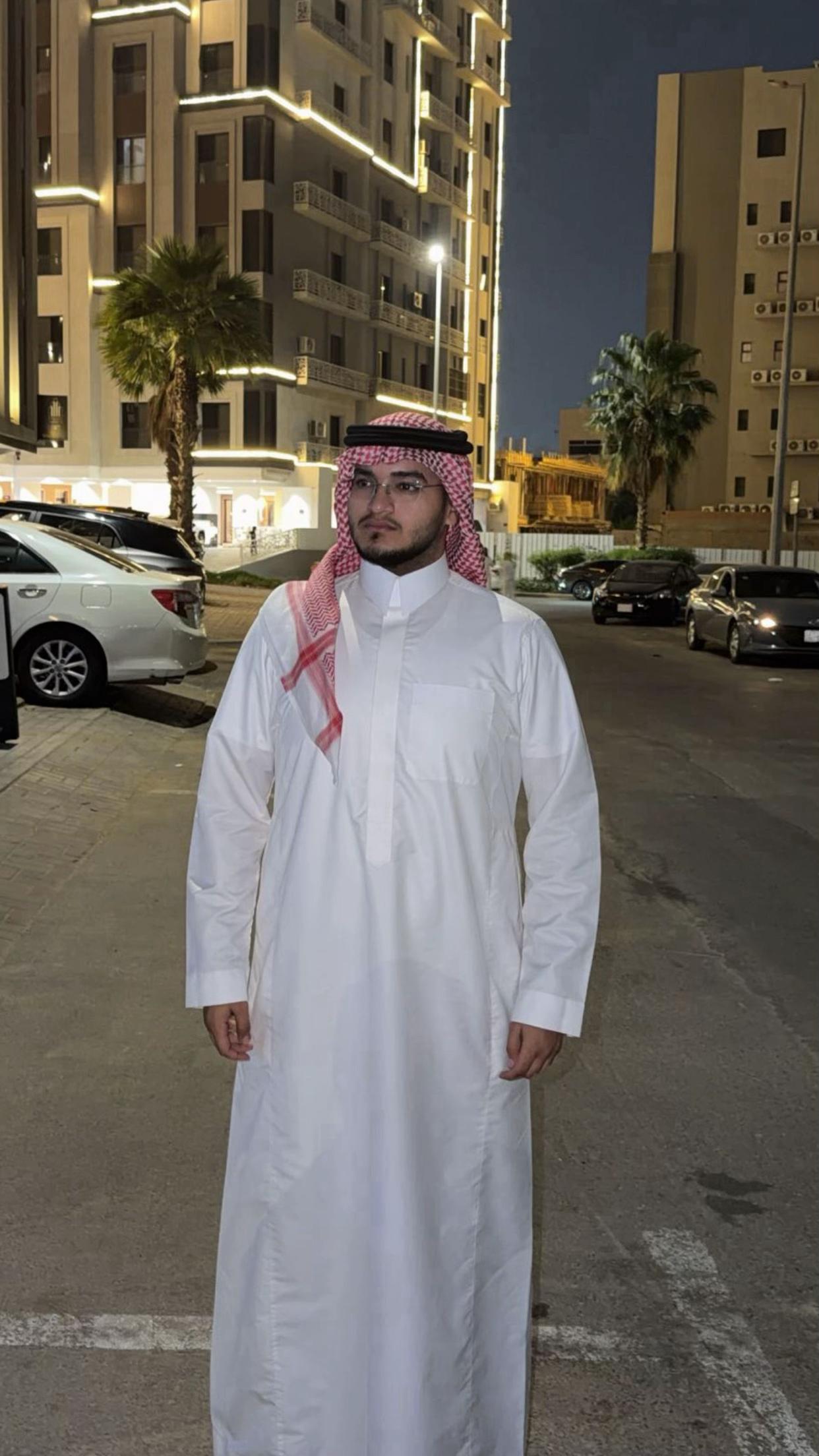 @غازي بن خالد آل غالب