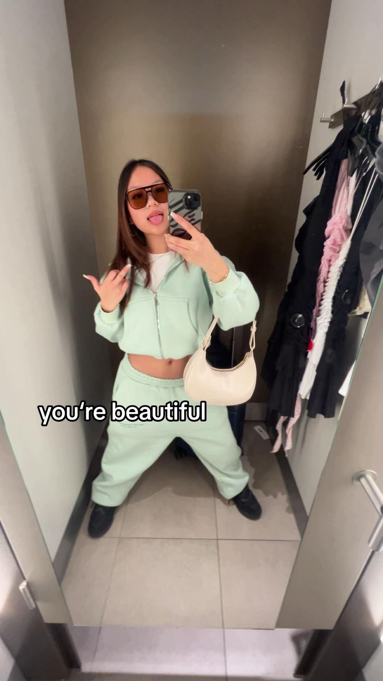 @𝒿𝑒𝓃𝓃𝒾𝒻𝑒𝓇🎀