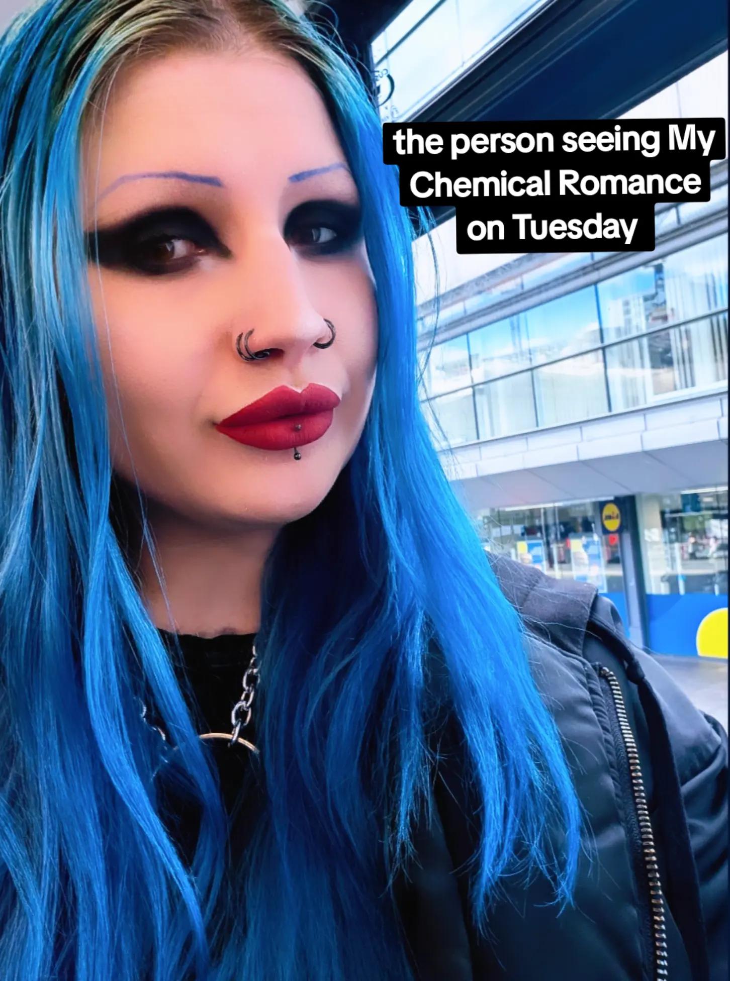 @𝔎𝔞𝔱 | alt fashion & music