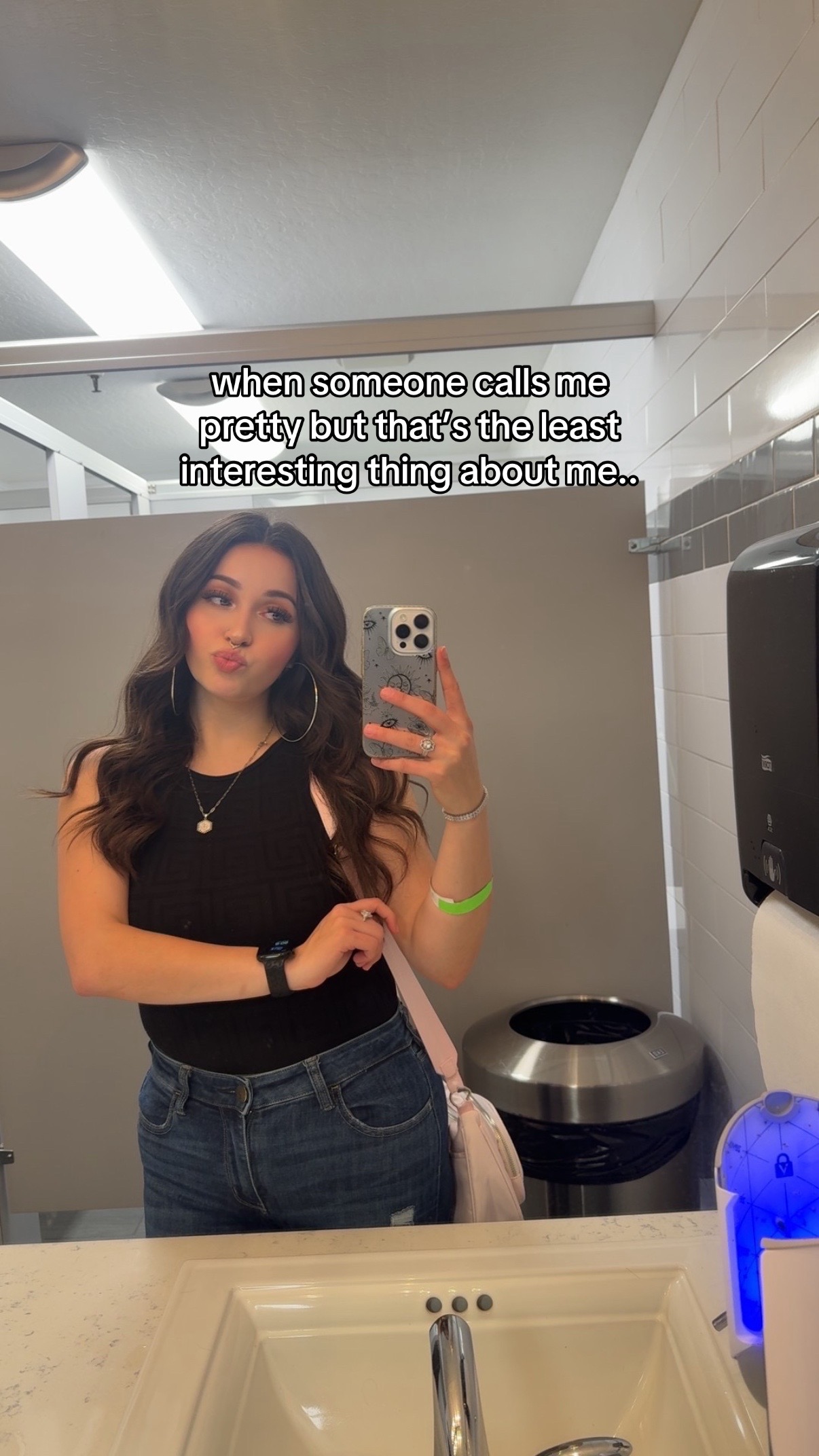 @lyrichehe