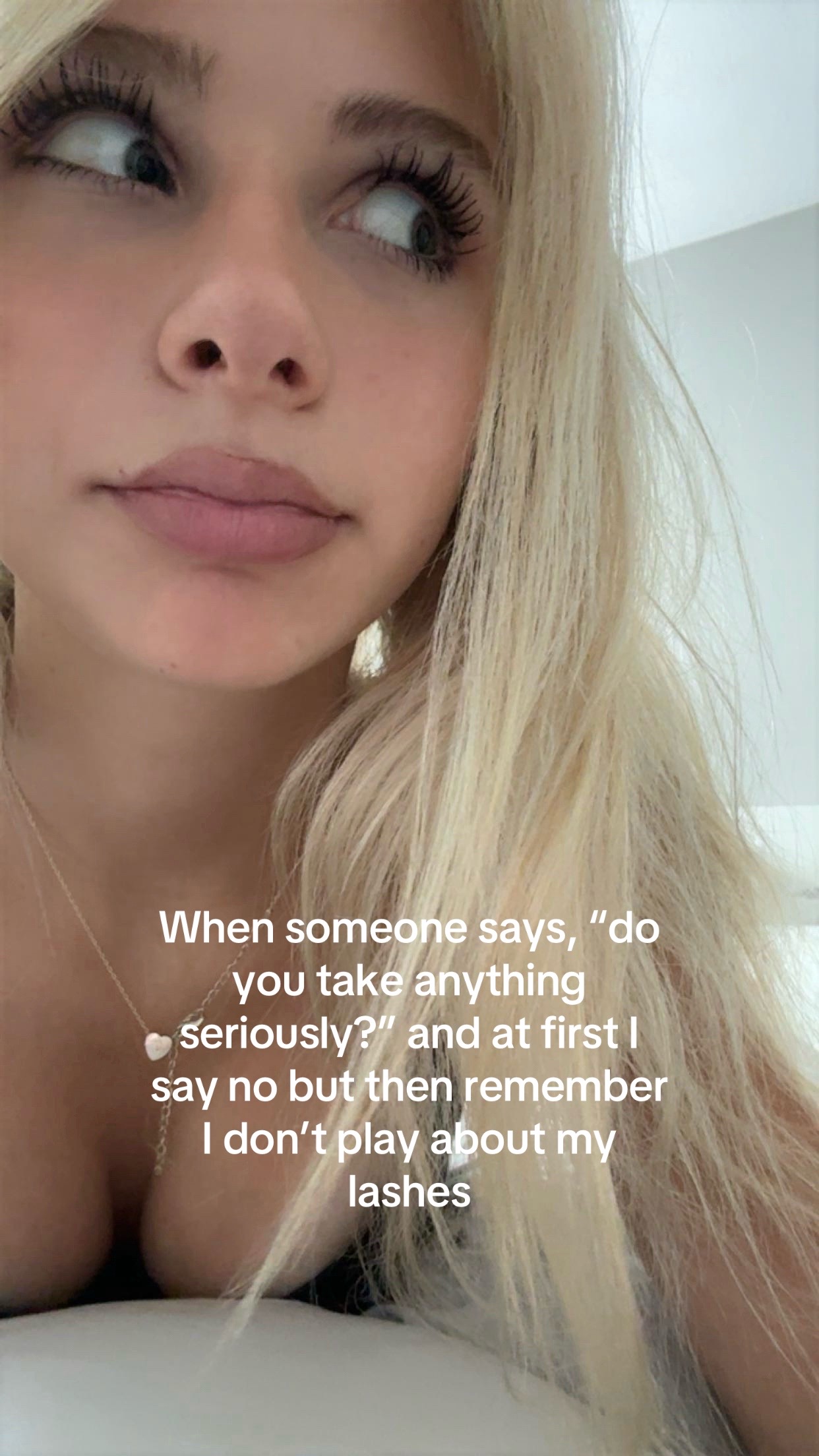 @ella_paige