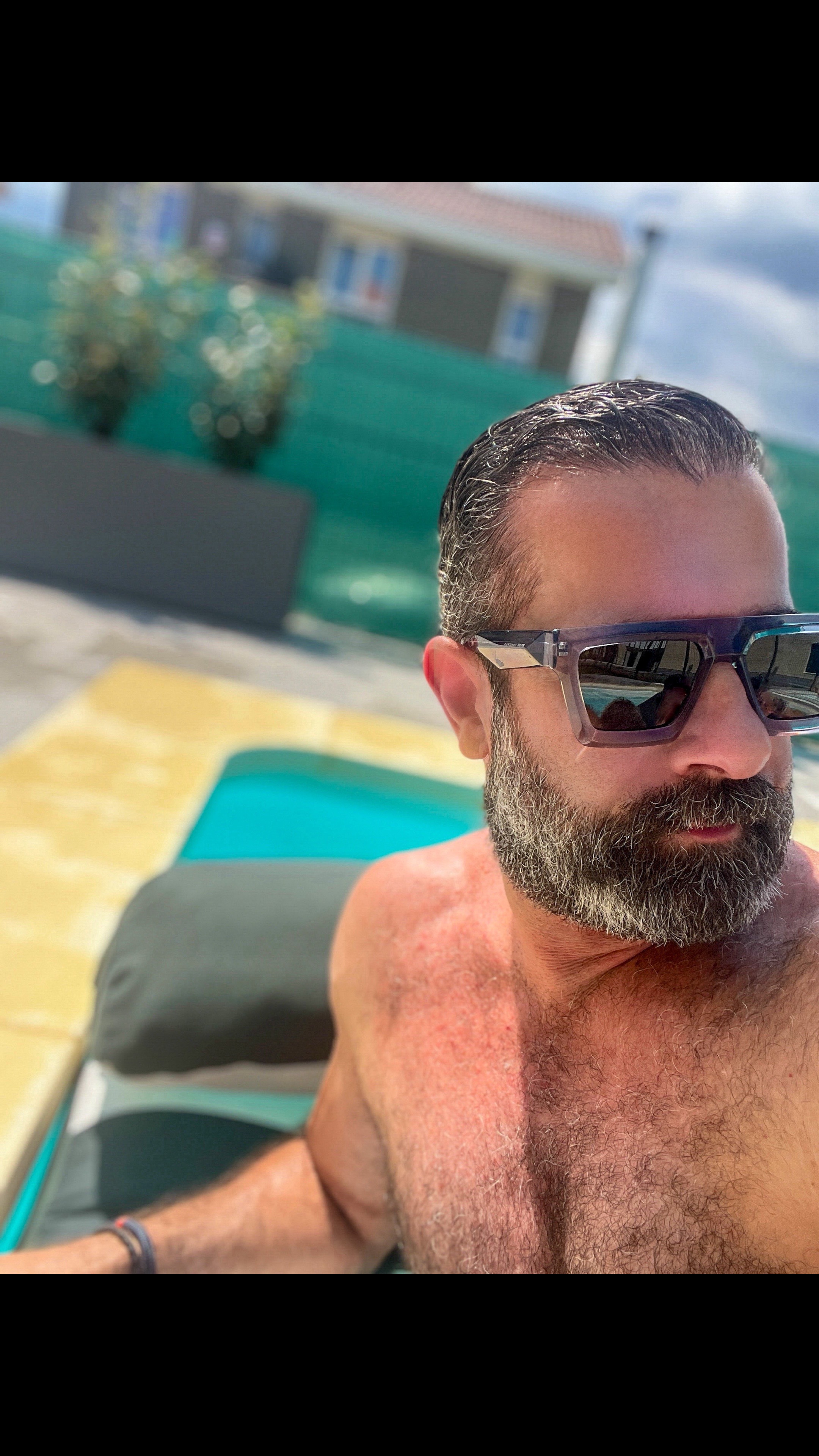 @Ique.s