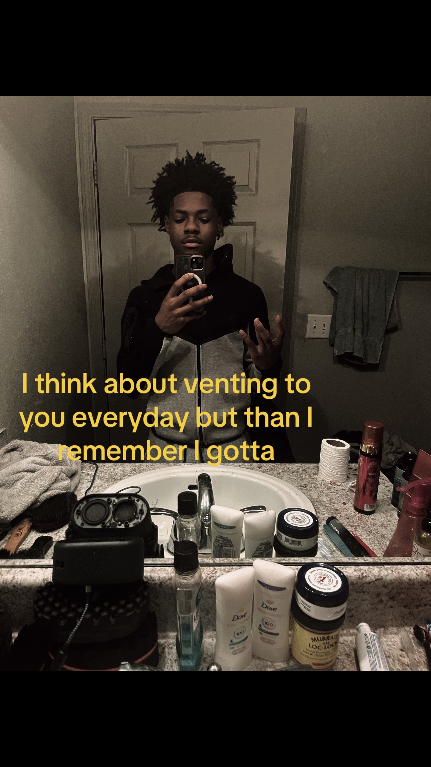 @⃟