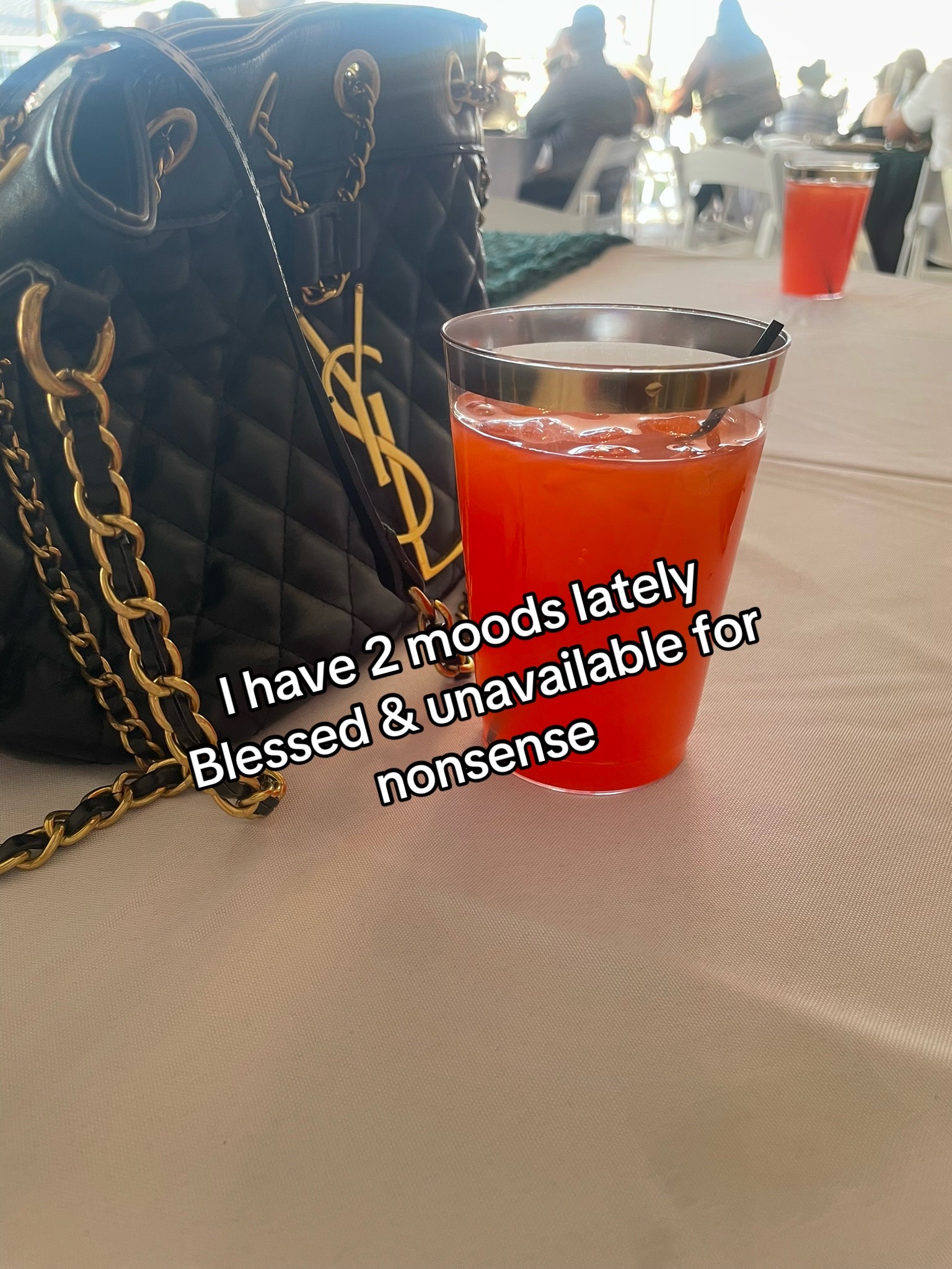 @MommaAriass
