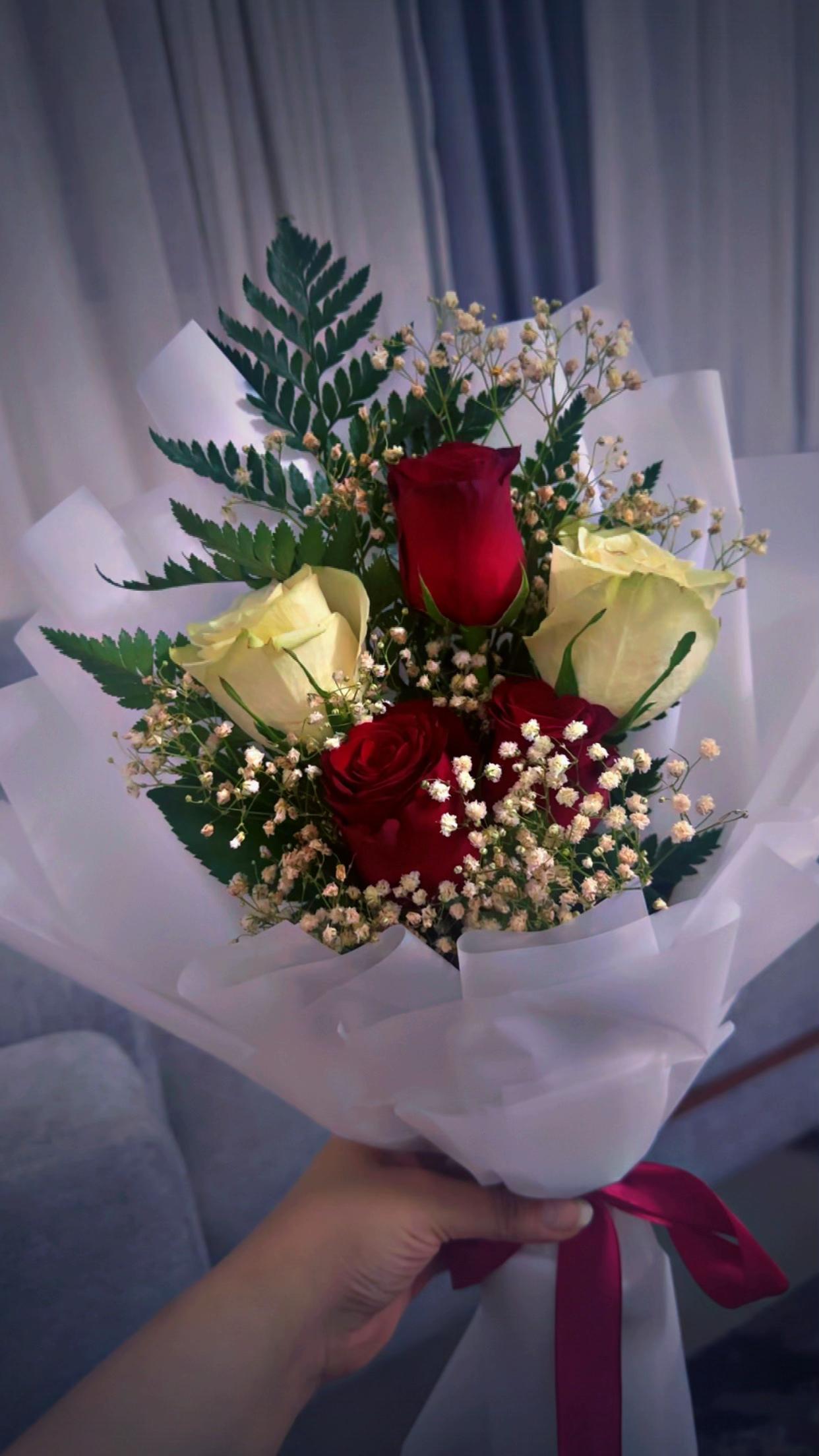 @همس المشاعر
