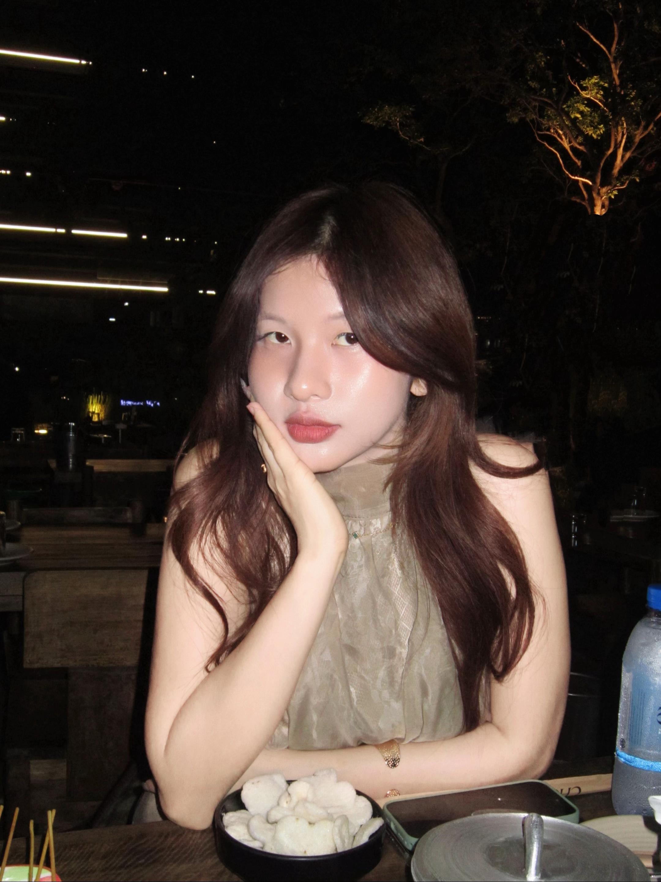 @Monika-ម៉ូនីកា